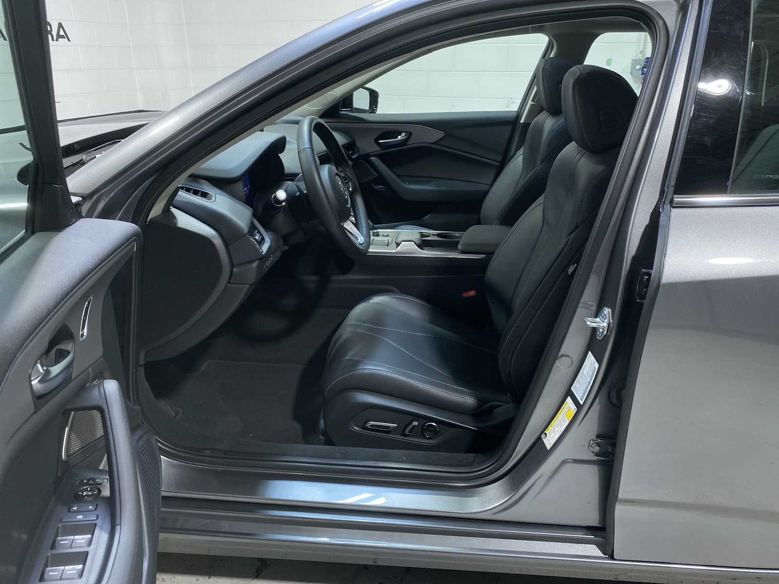 Thumbnail: 2025 Acura TLX - 2