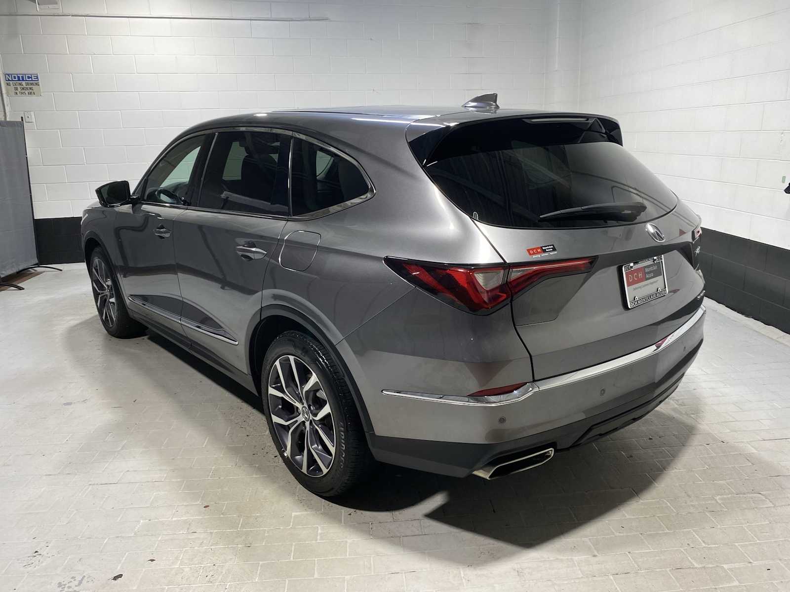 Thumbnail: 2023 Acura MDX - 4