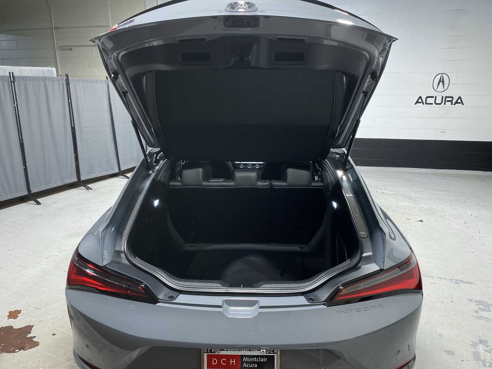 Thumbnail: 2026 Acura Integra - 18