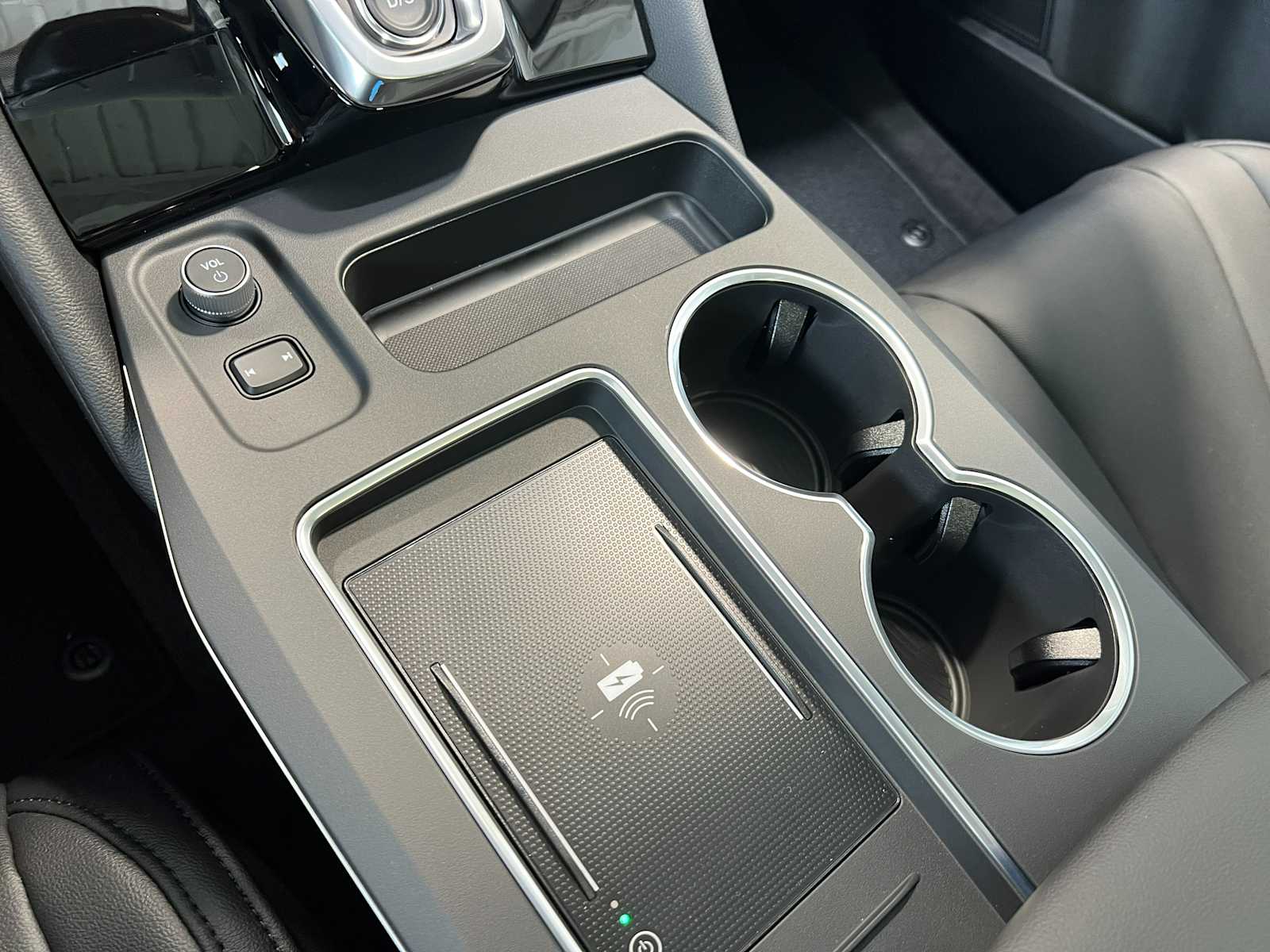 Thumbnail: 2026 Acura MDX - 20