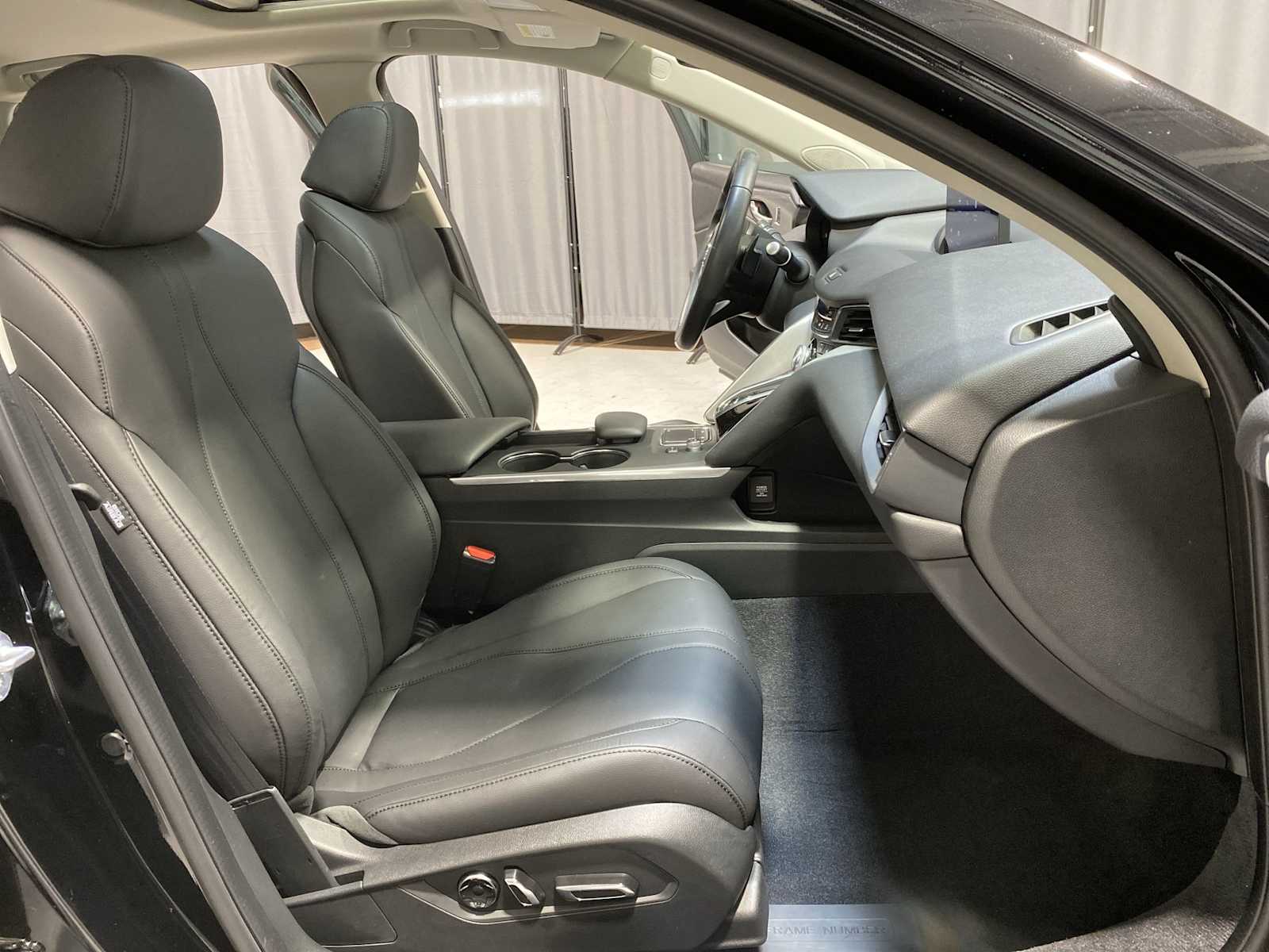 Thumbnail: 2023 Acura TLX - 14