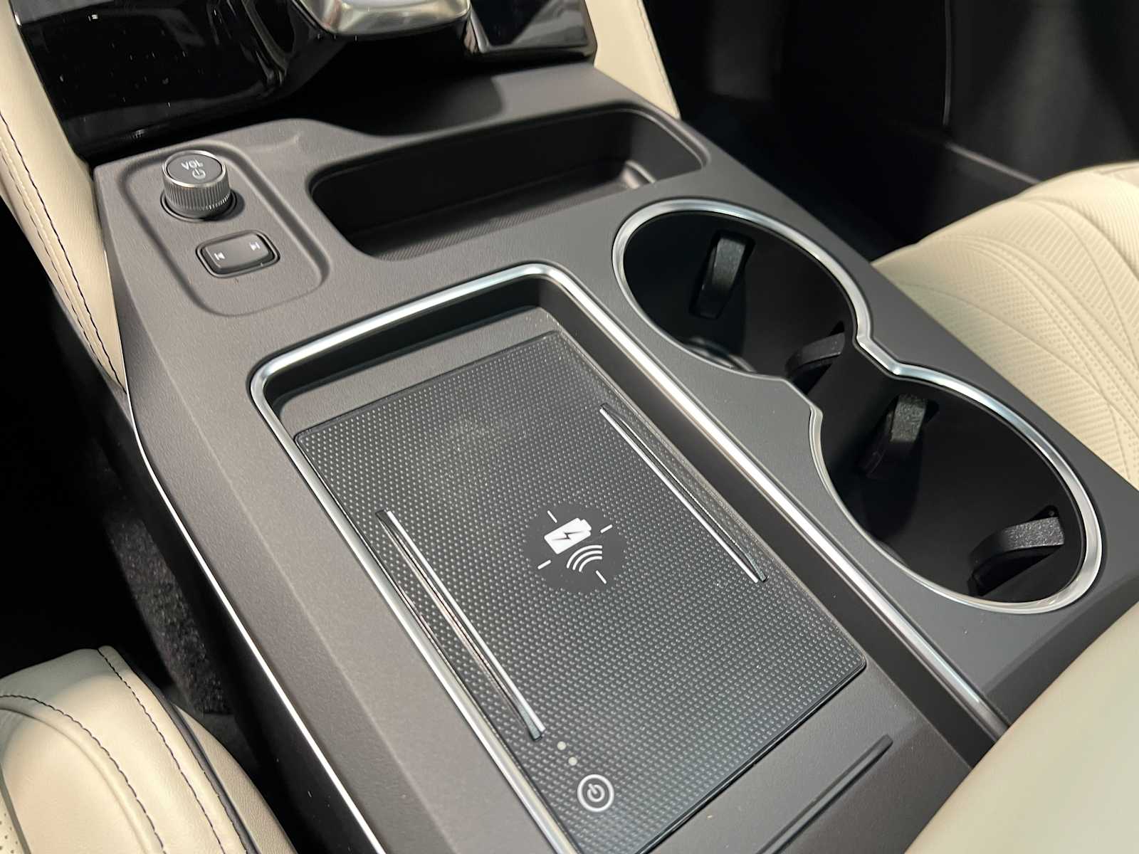 Thumbnail: 2026 Acura MDX - 29