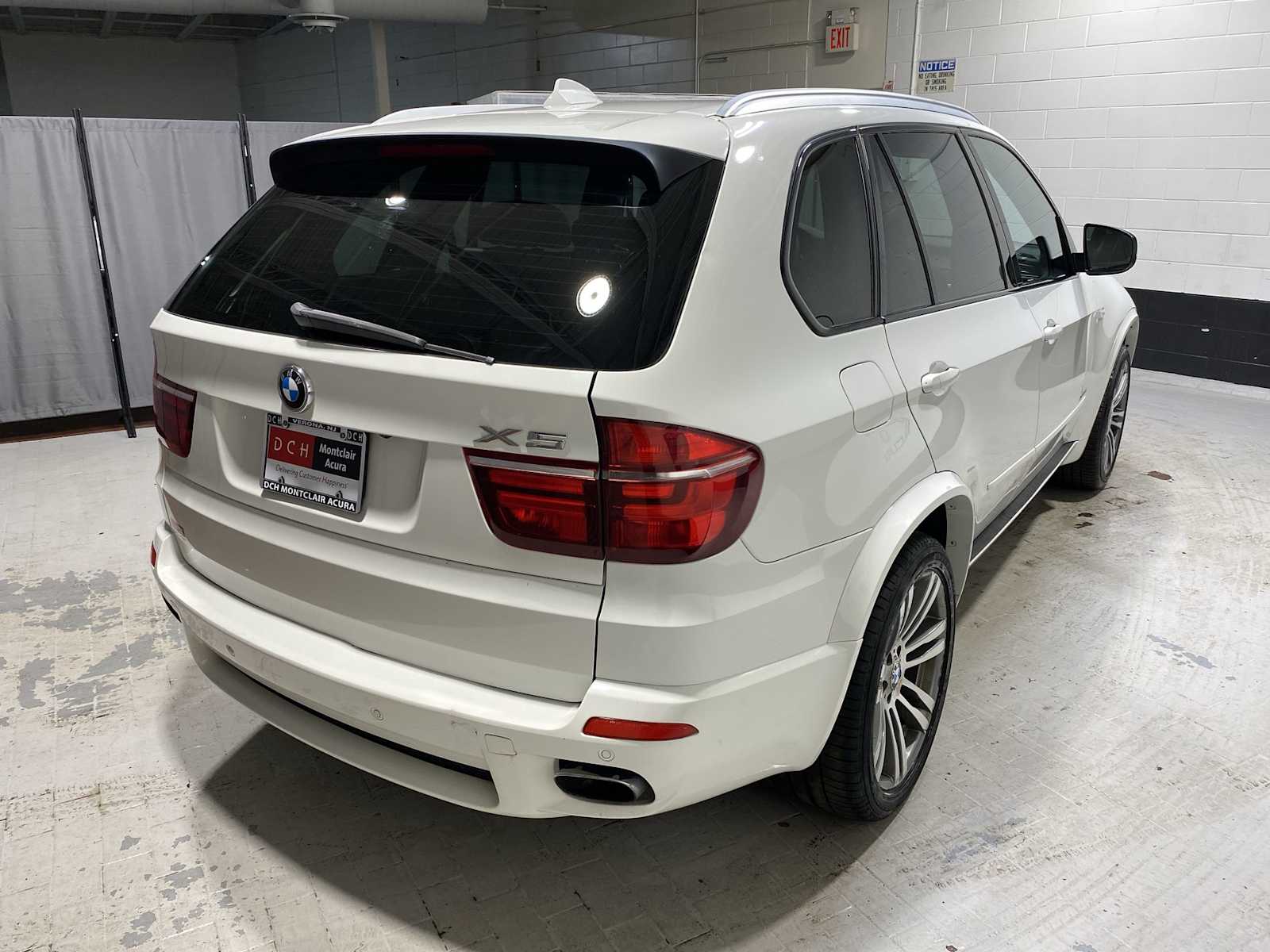 Thumbnail: 2013 BMW X5 - 25
