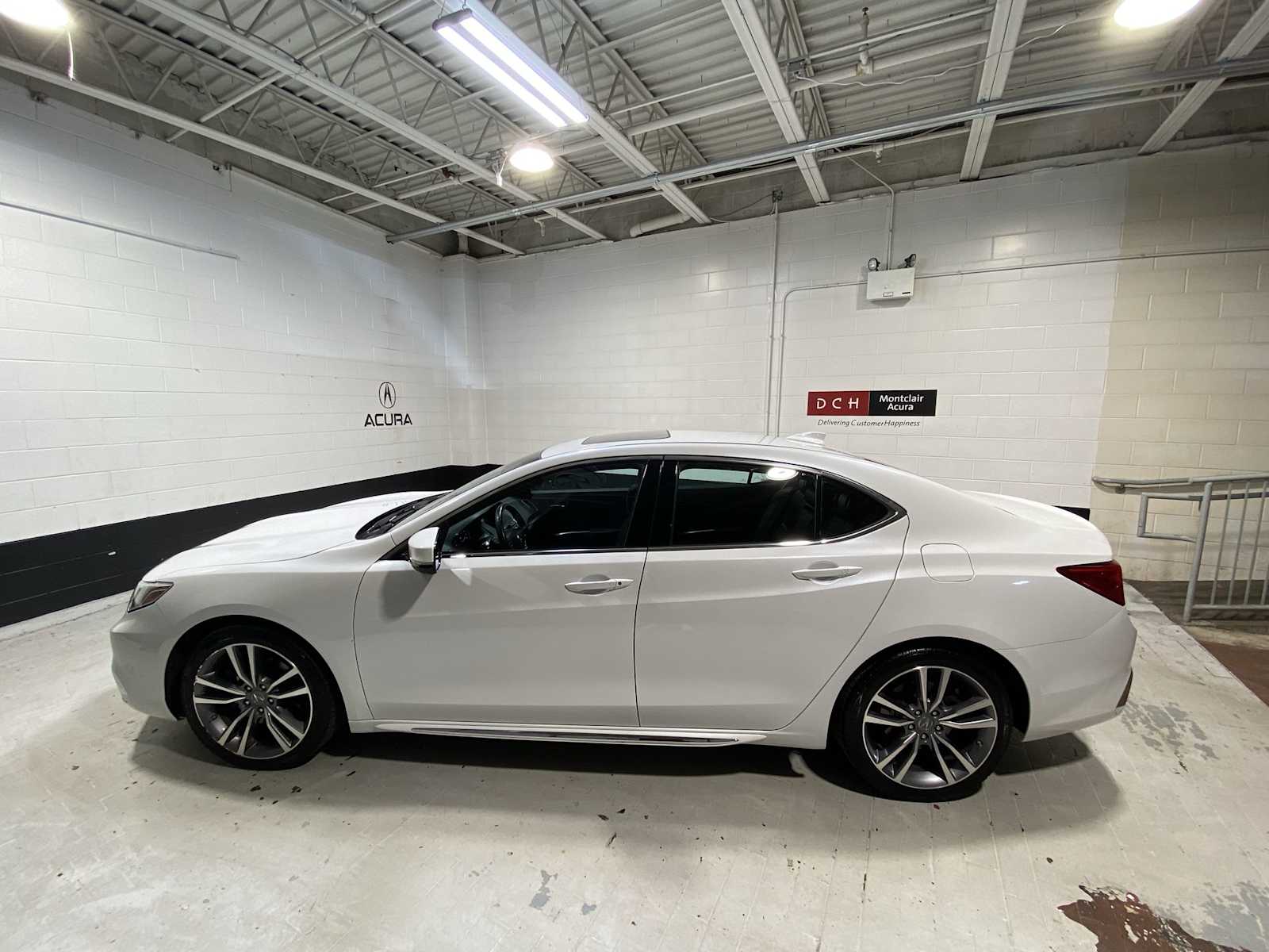 Thumbnail: 2019 Acura TLX - 3