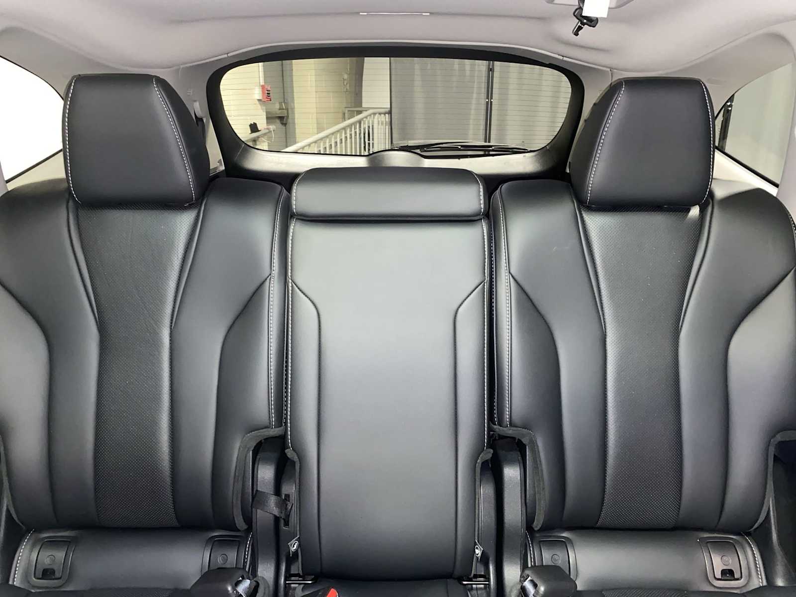 Thumbnail: 2023 Acura MDX - 22