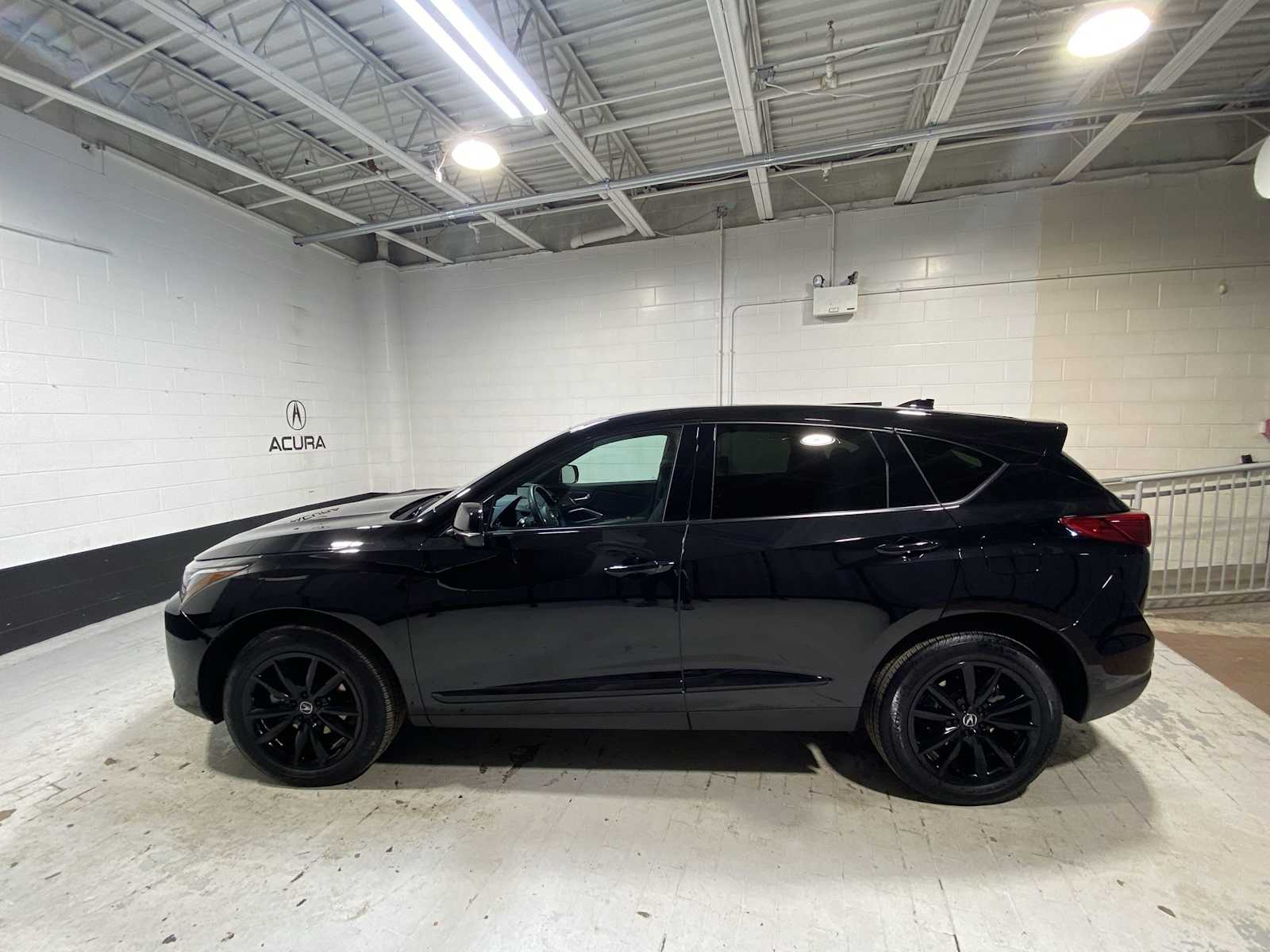 Thumbnail: 2025 Acura RDX - 3