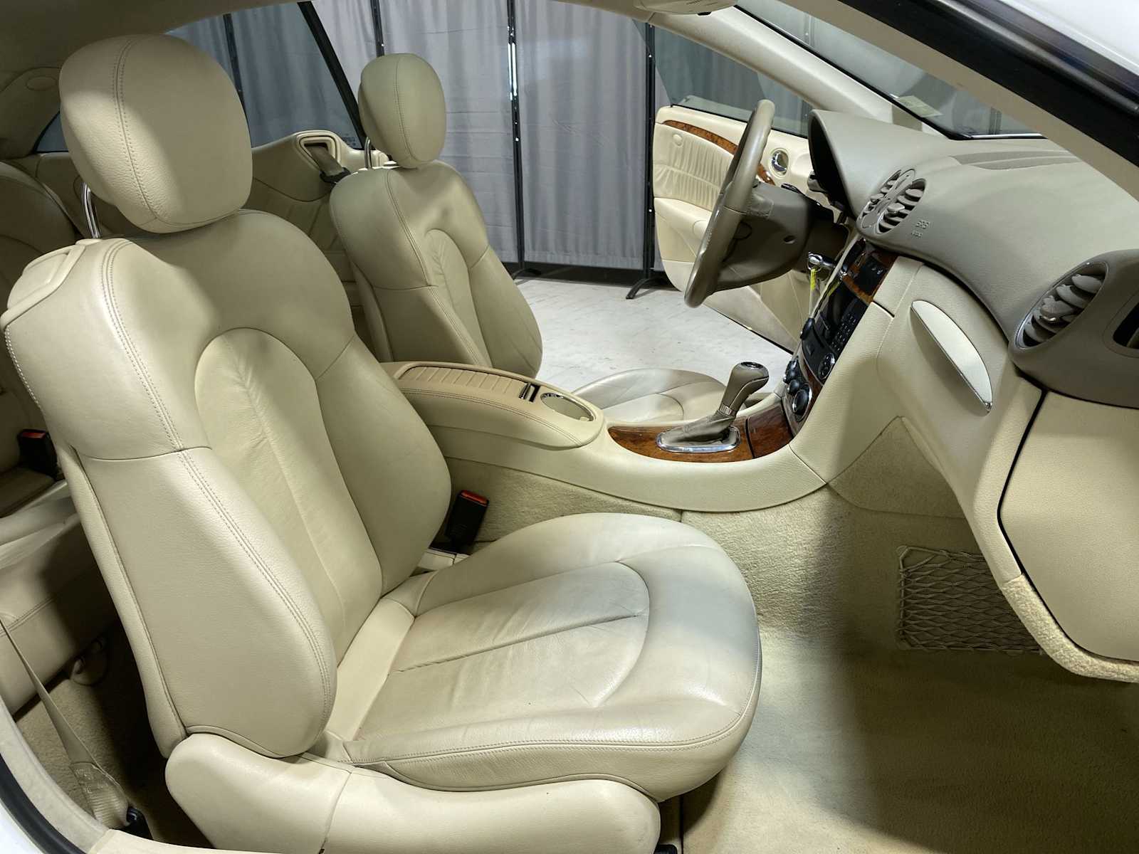 Thumbnail: 2006 Mercedes-Benz CLK - 14