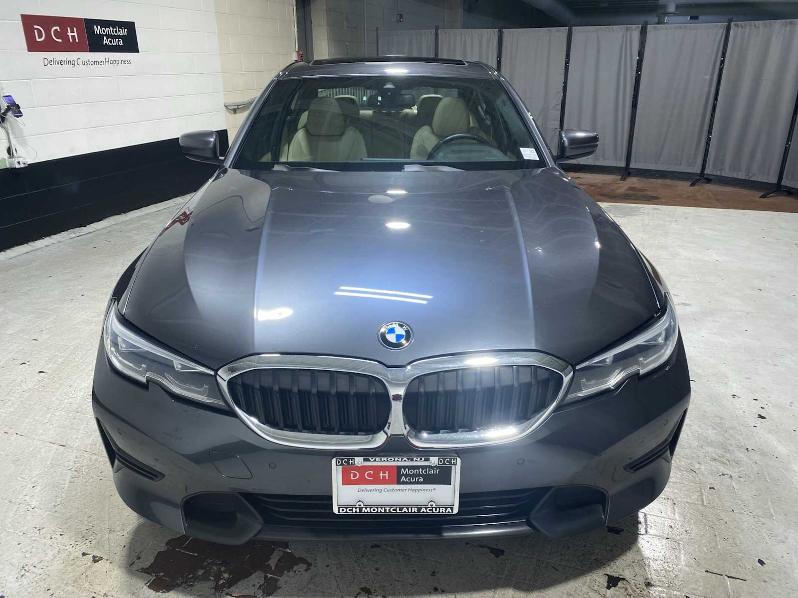 Thumbnail: 2022 BMW 3 Series - 6