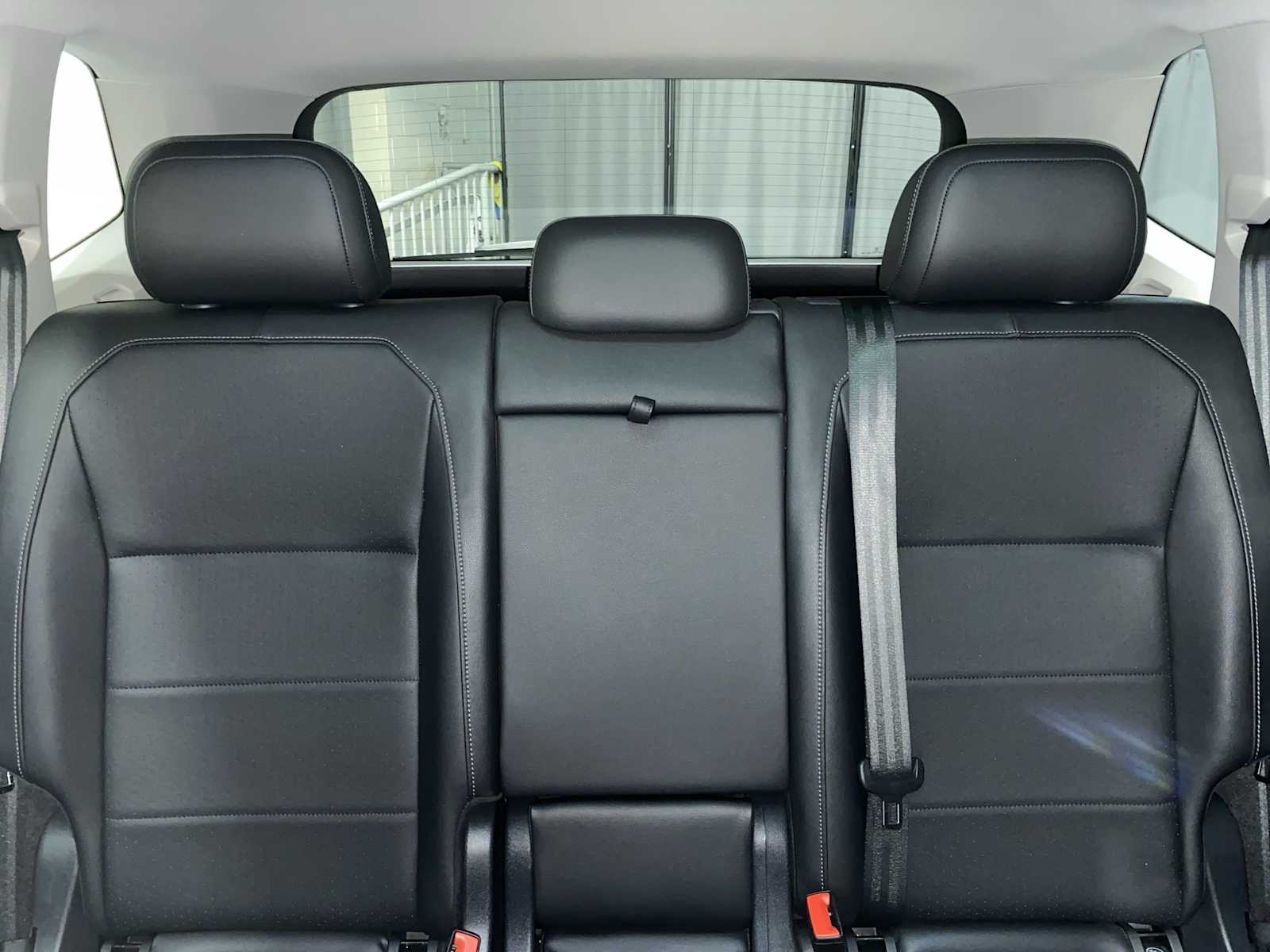 Thumbnail: 2020 Volkswagen Tiguan - 22