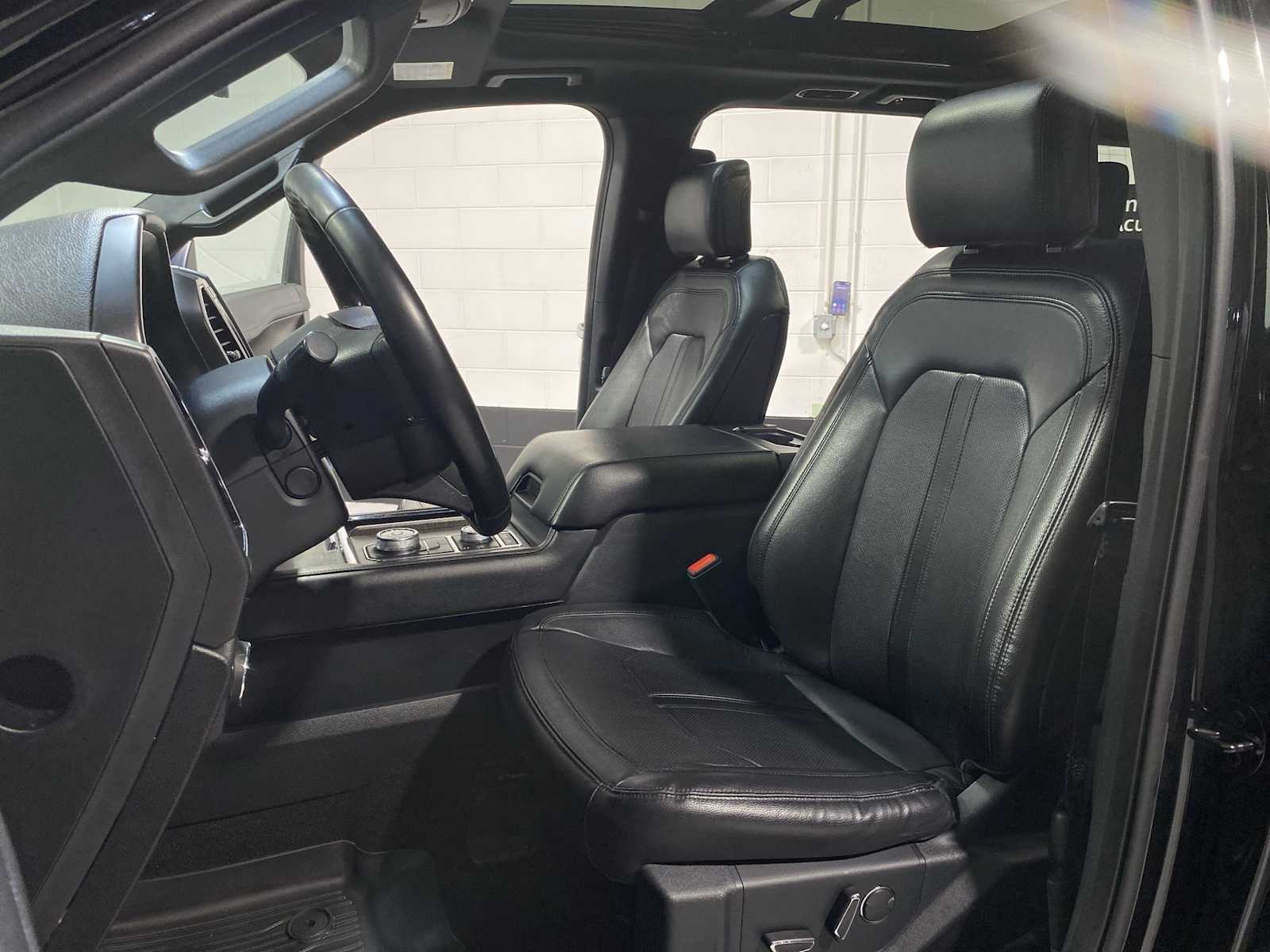 Thumbnail: 2019 Ford Expedition - 10