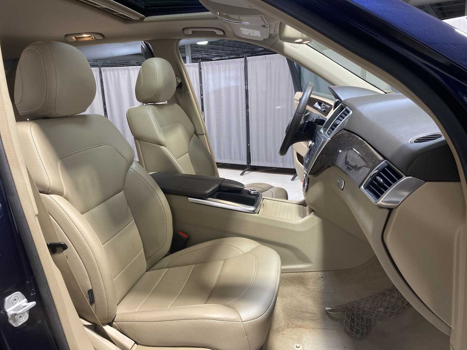 Thumbnail: 2014 Mercedes-Benz M-Class - 14