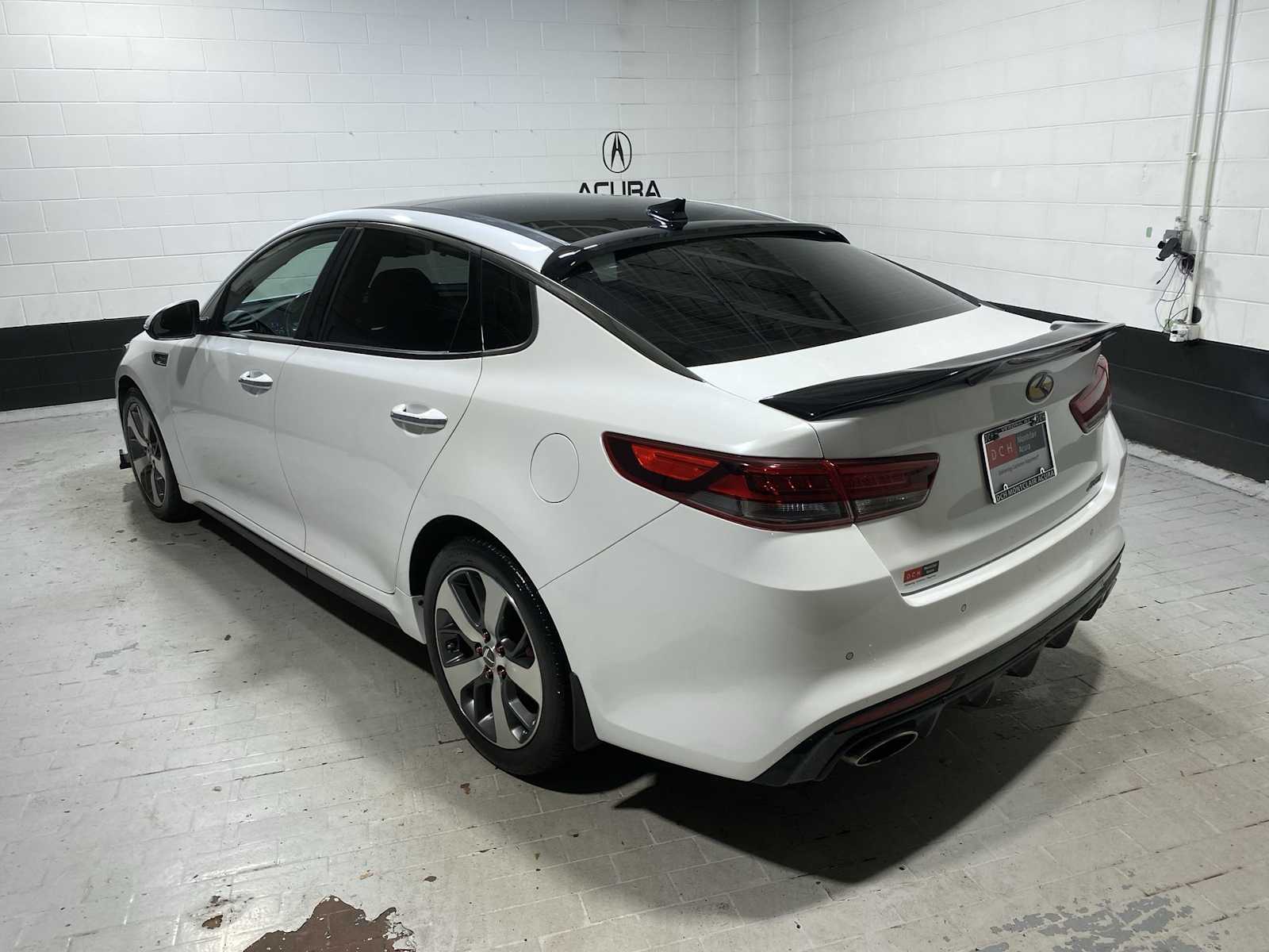 Thumbnail: 2016 Kia Optima - 4