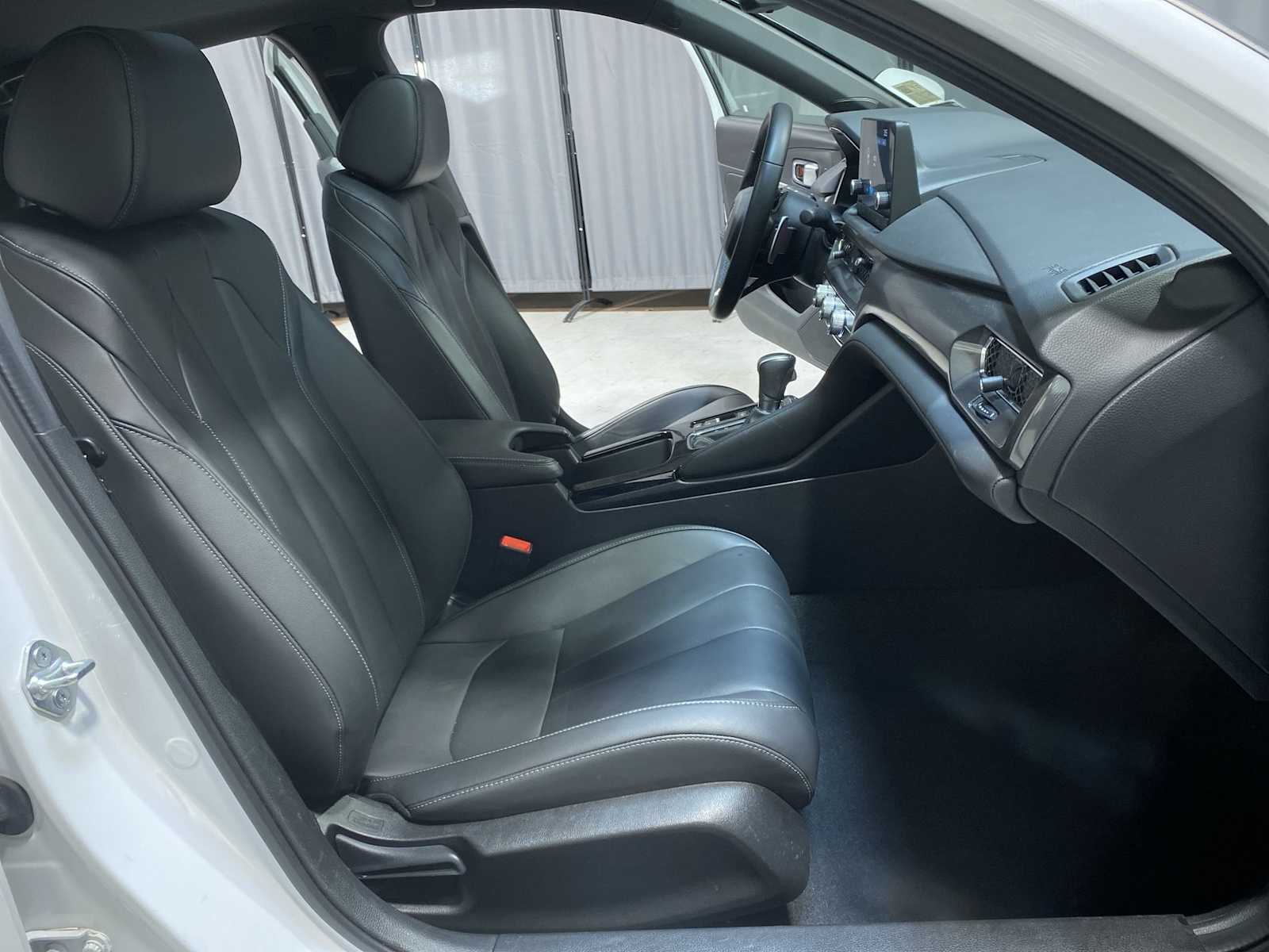 Thumbnail: 2023 Acura Integra - 14