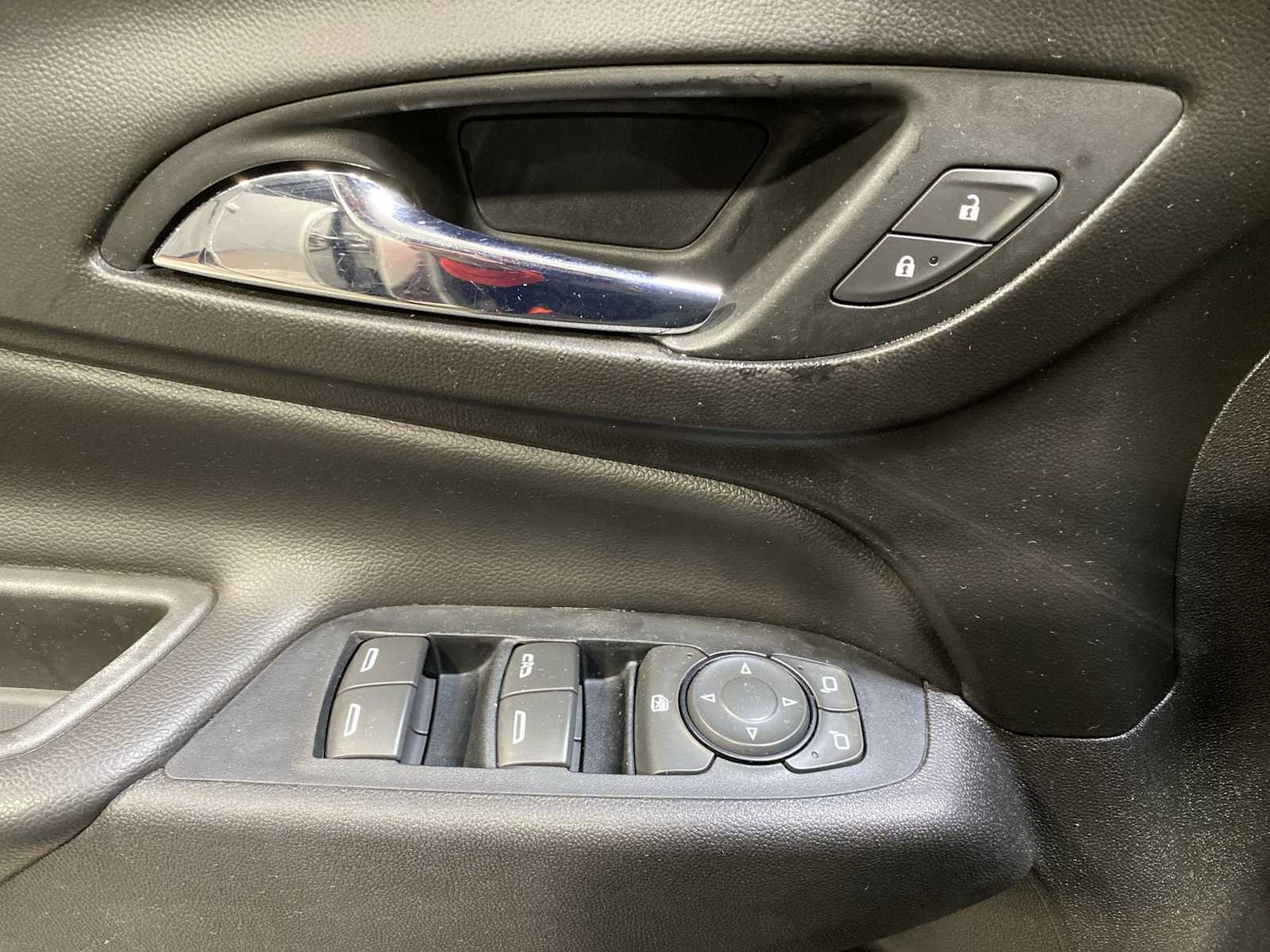 Thumbnail: 2019 Chevrolet Equinox - 23