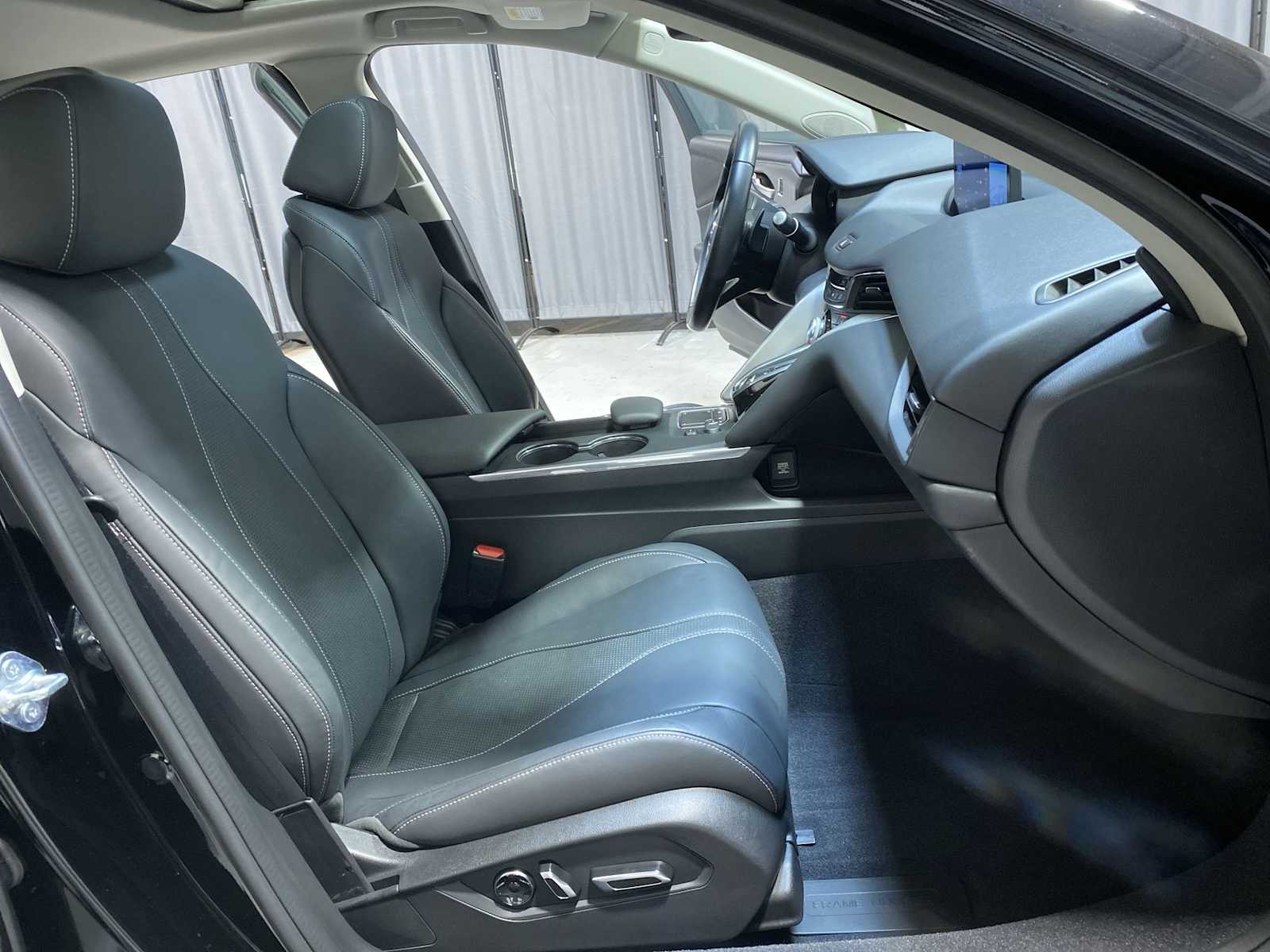 Thumbnail: 2022 Acura TLX - 14