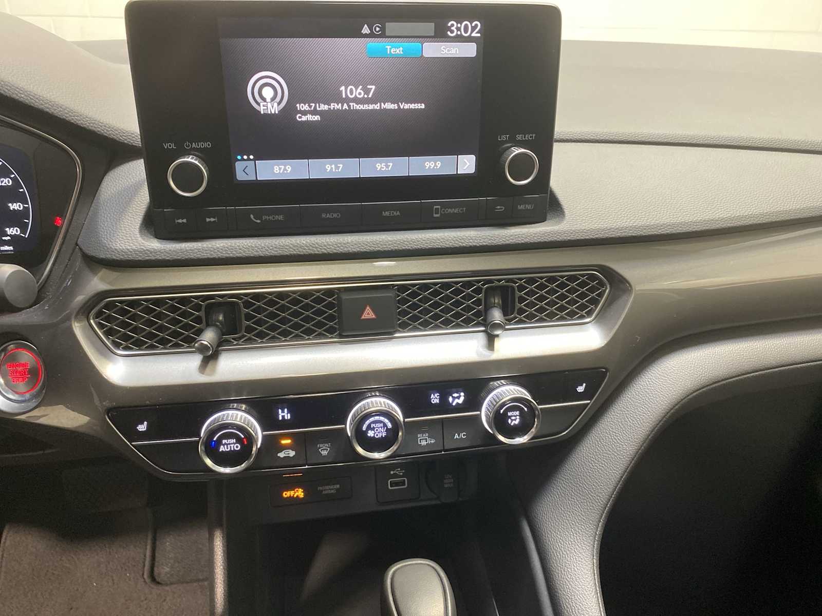 Thumbnail: 2024 Acura Integra - 16