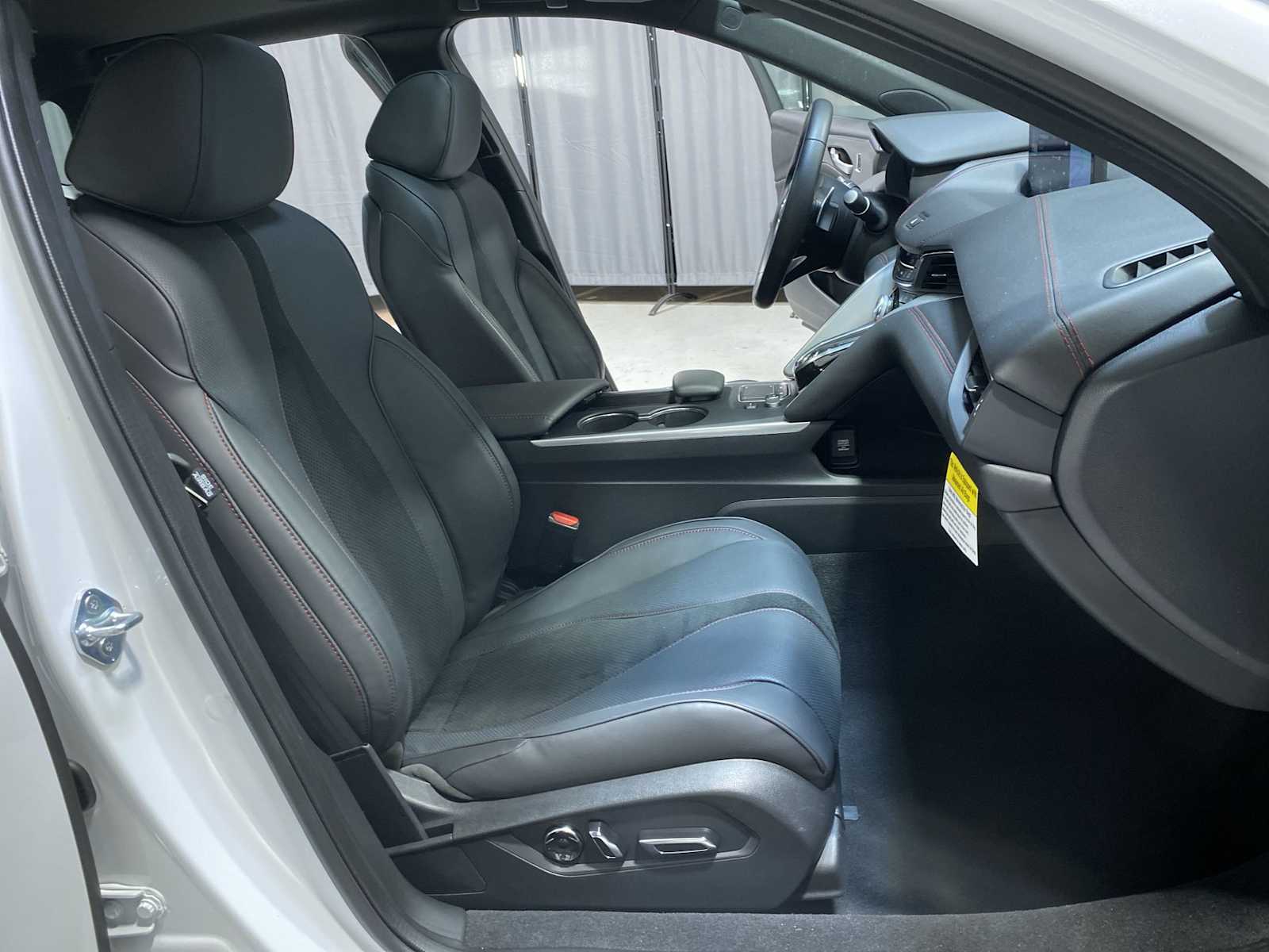 Thumbnail: 2025 Acura TLX - 14