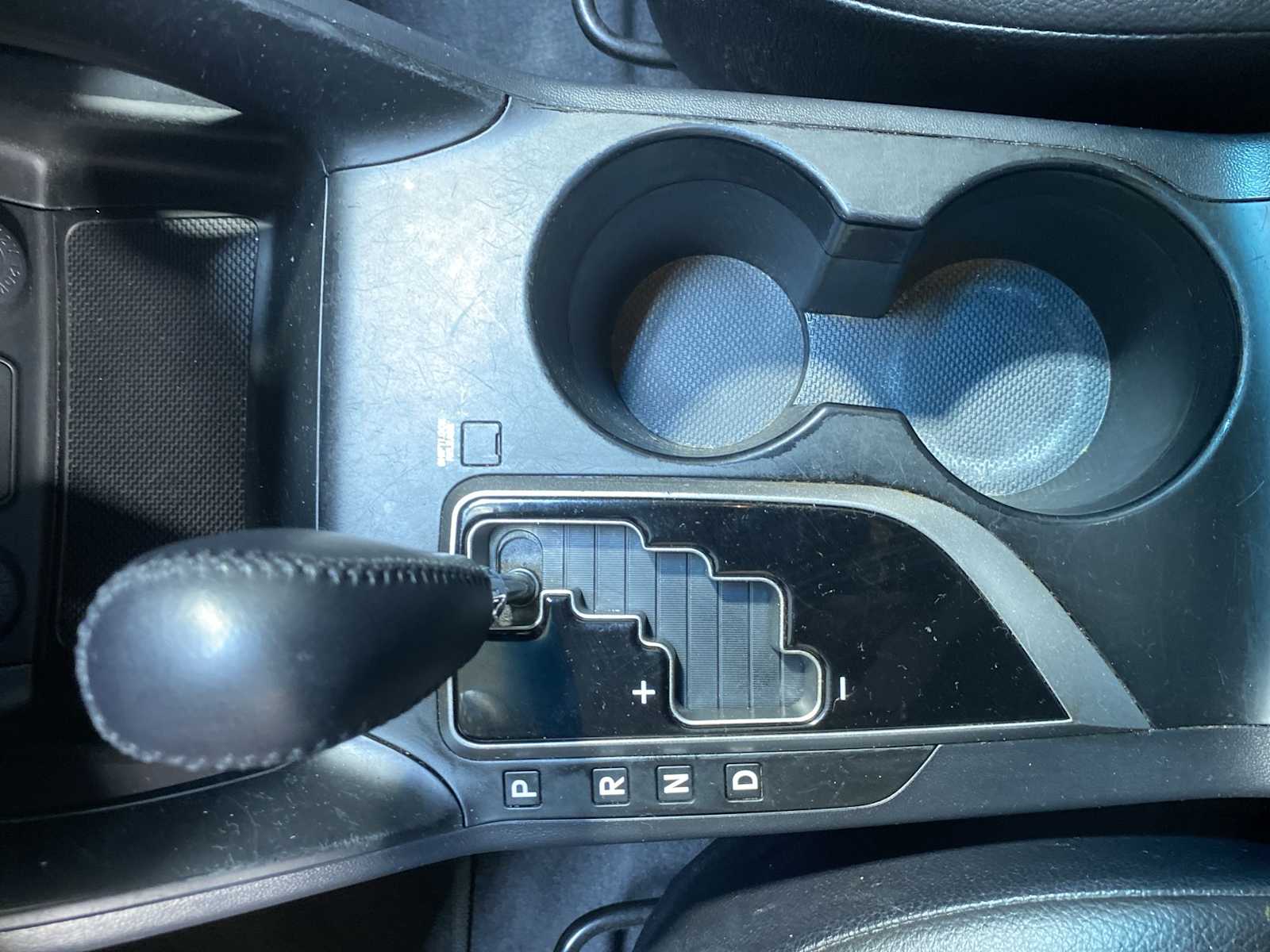 Thumbnail: 2012 Hyundai Tucson - 17