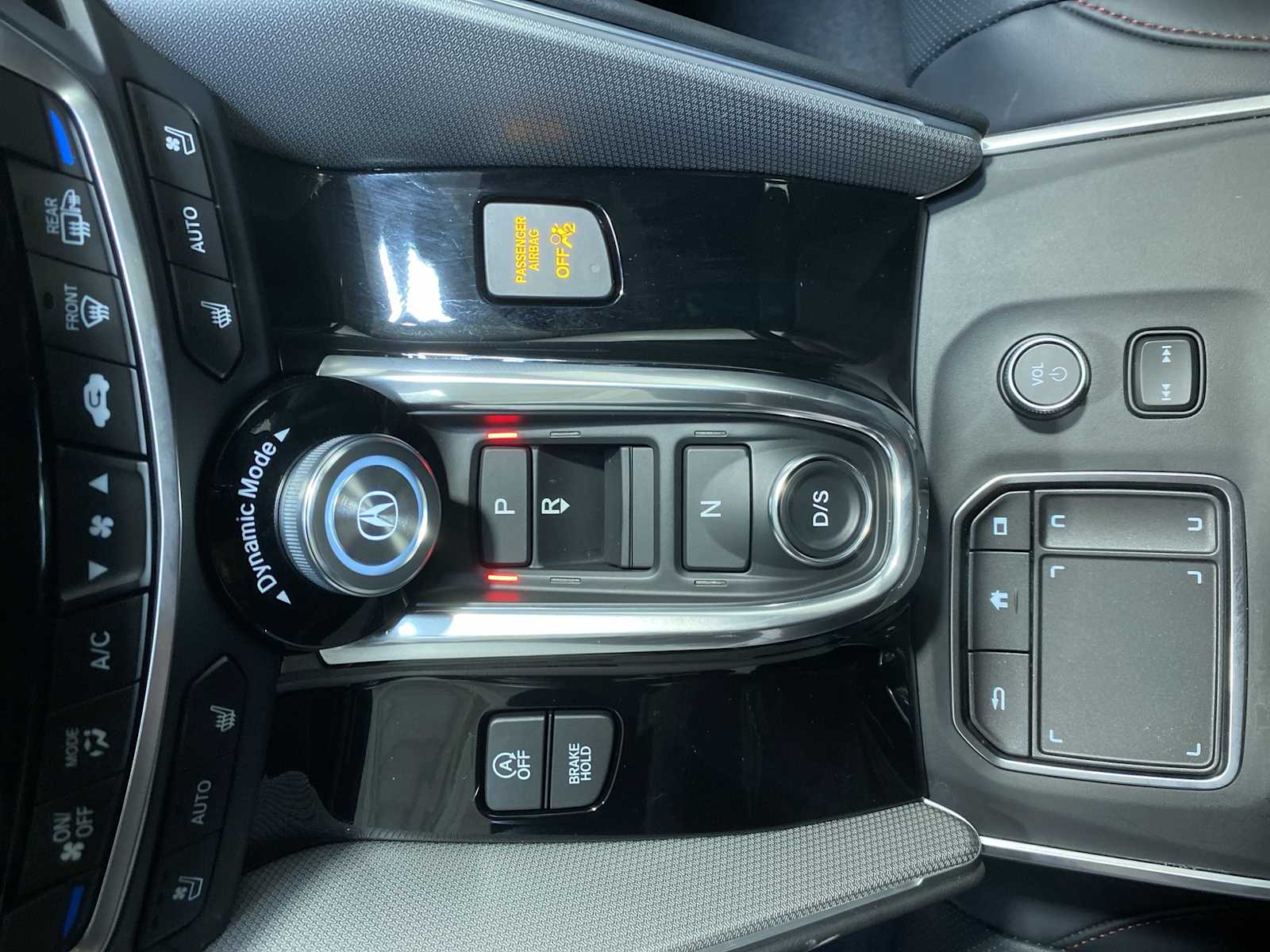 Thumbnail: 2025 Acura TLX - 17