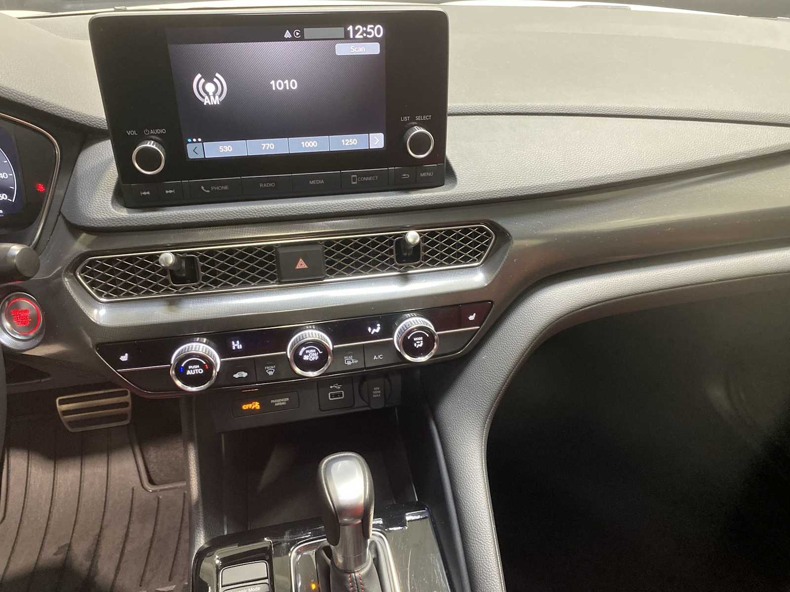 Thumbnail: 2023 Acura Integra - 16