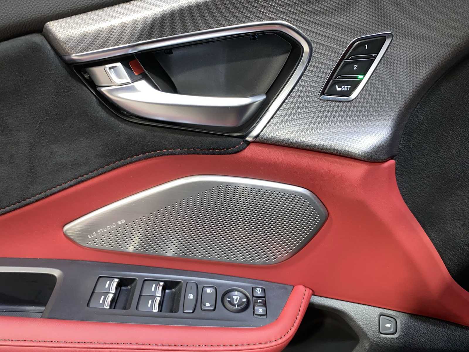 Thumbnail: 2025 Acura RDX - 23