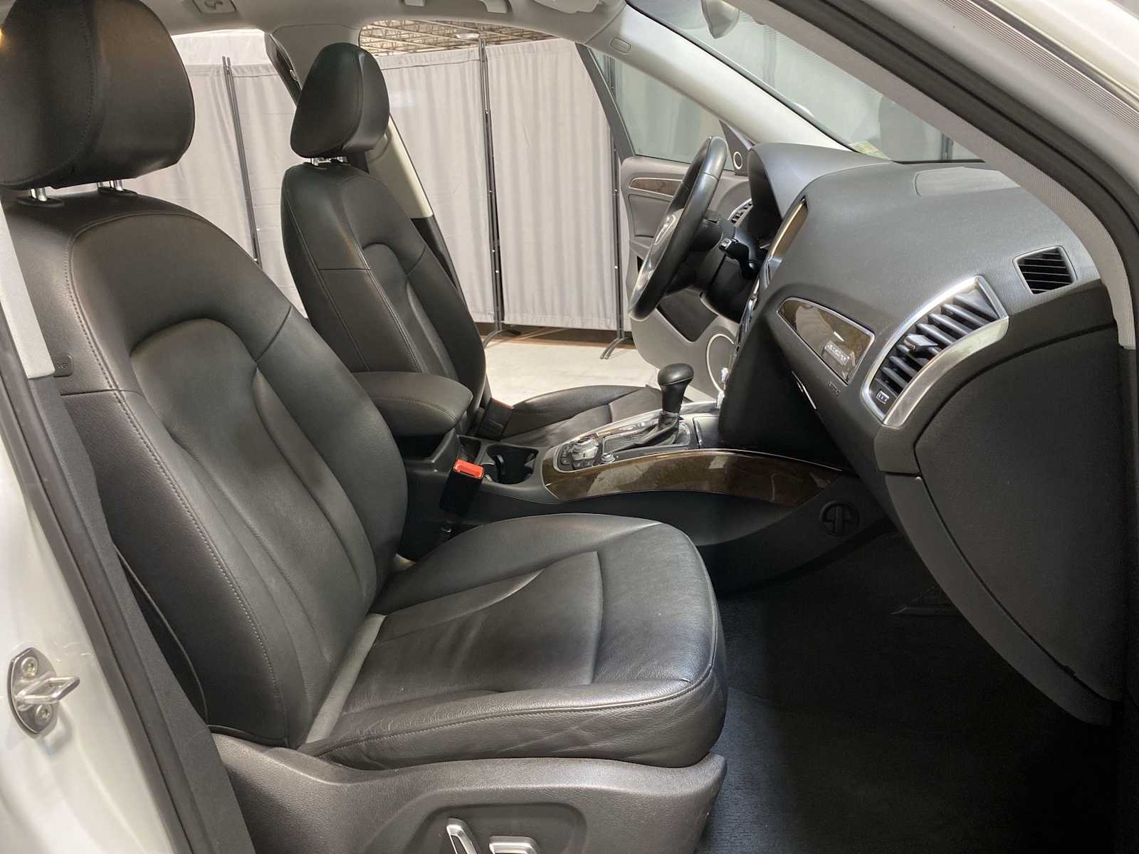 Thumbnail: 2013 Audi Q5 - 14