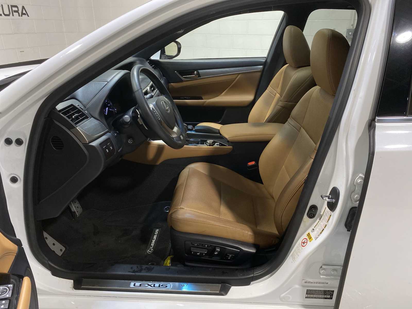 Thumbnail: 2015 Lexus GS - 2