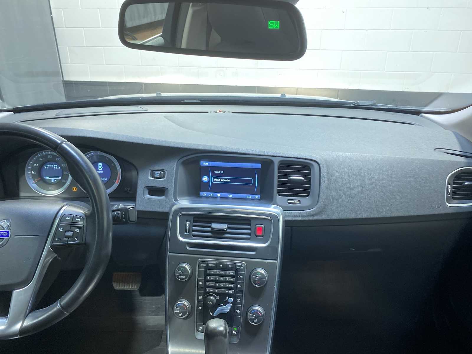 Thumbnail: 2012 Volvo S60 - 10