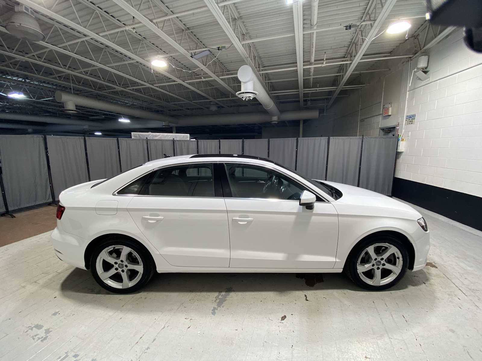 Thumbnail: 2019 Audi A3 - 27