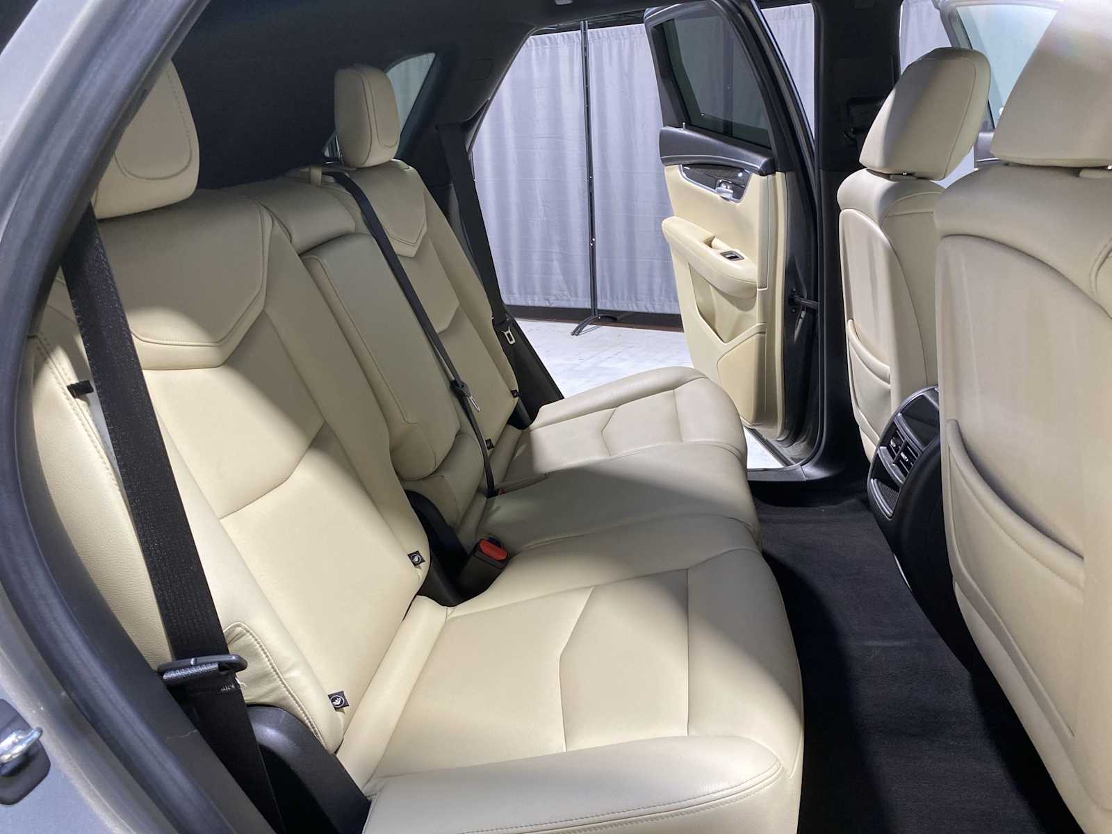 Thumbnail: 2018 Cadillac XT5 - 13