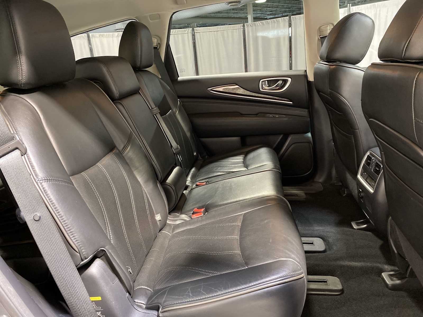Thumbnail: 2015 INFINITI QX60 - 13