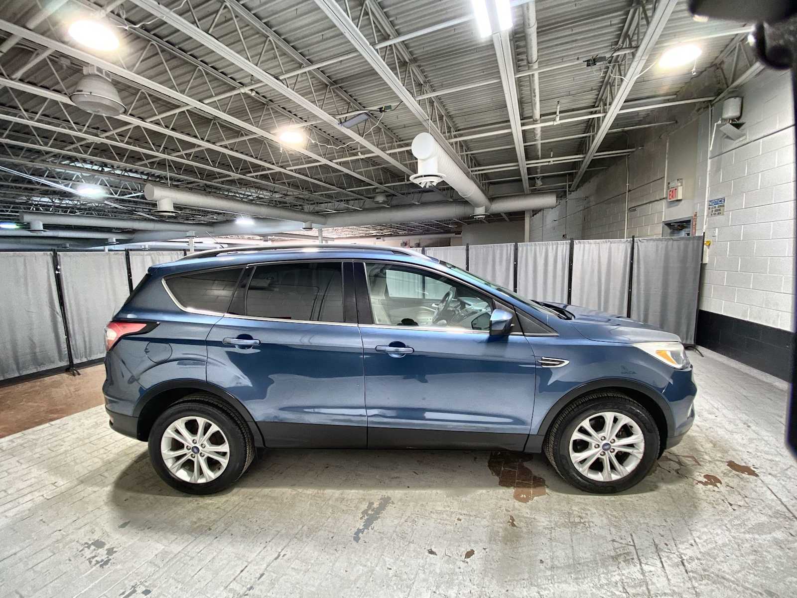 Thumbnail: 2018 Ford Escape - 26
