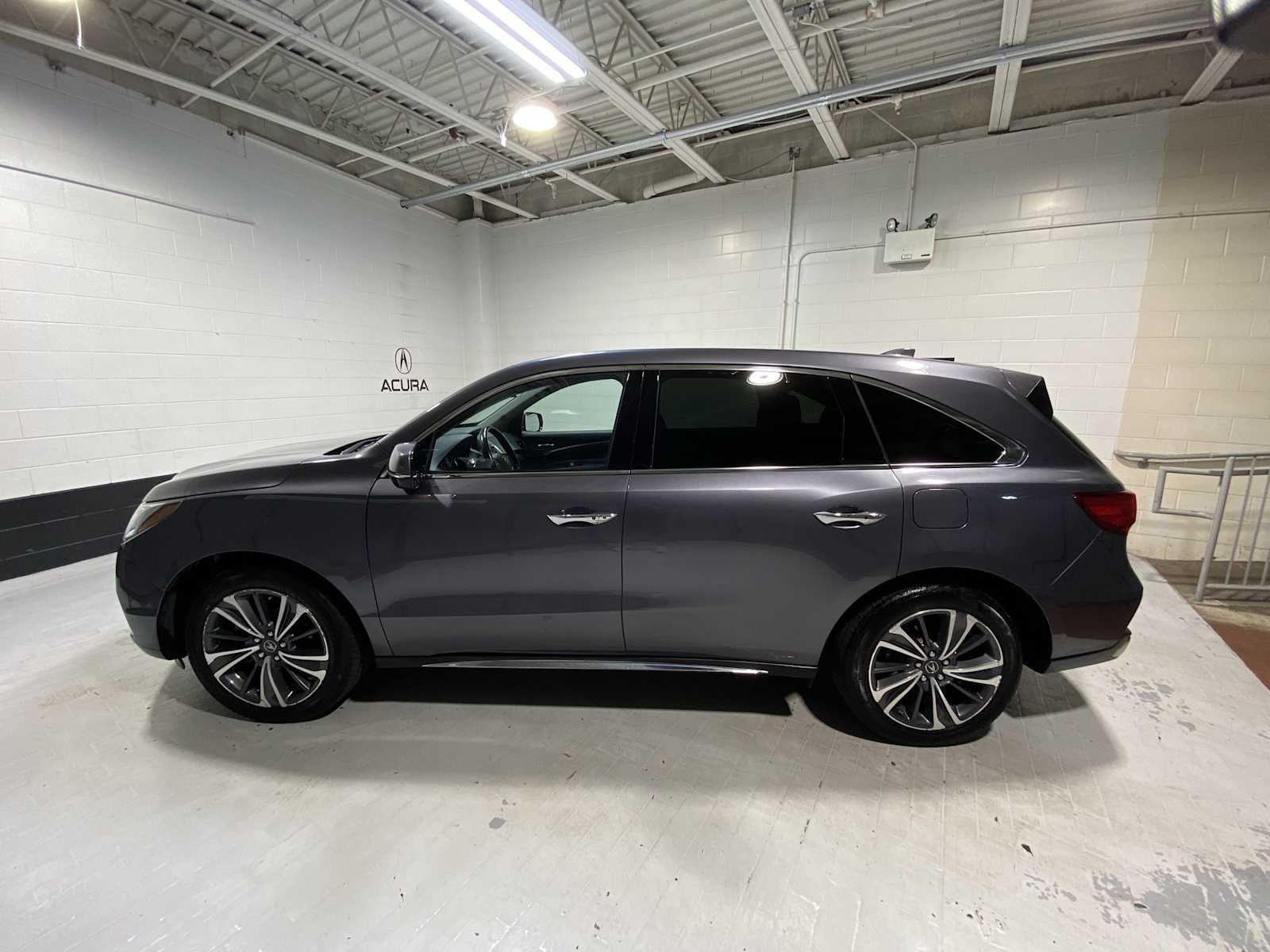 Thumbnail: 2020 Acura MDX - 3