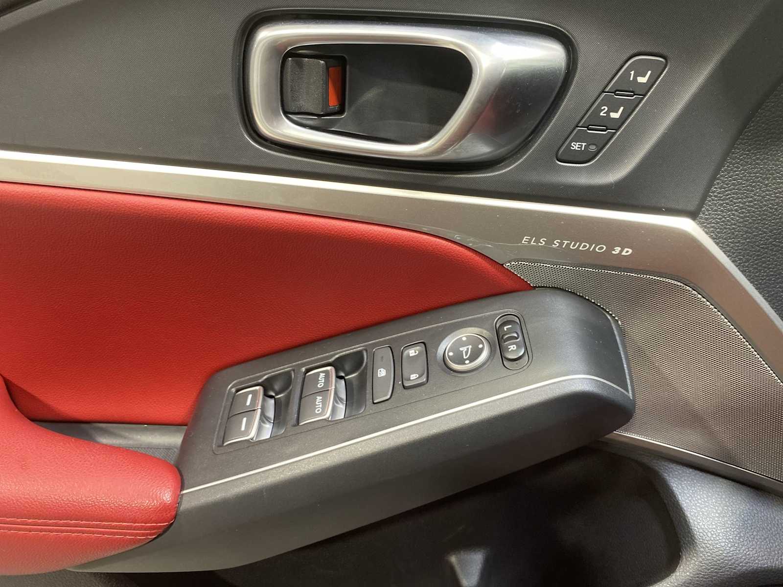 Thumbnail: 2023 Acura Integra - 23