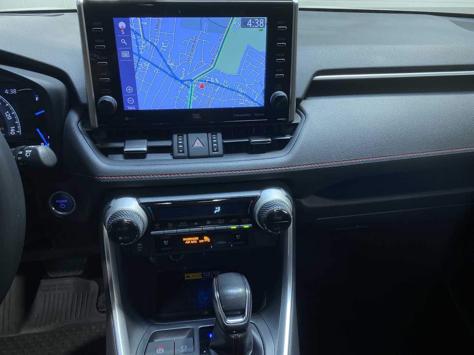 Thumbnail: 2022 Toyota RAV4 - 16