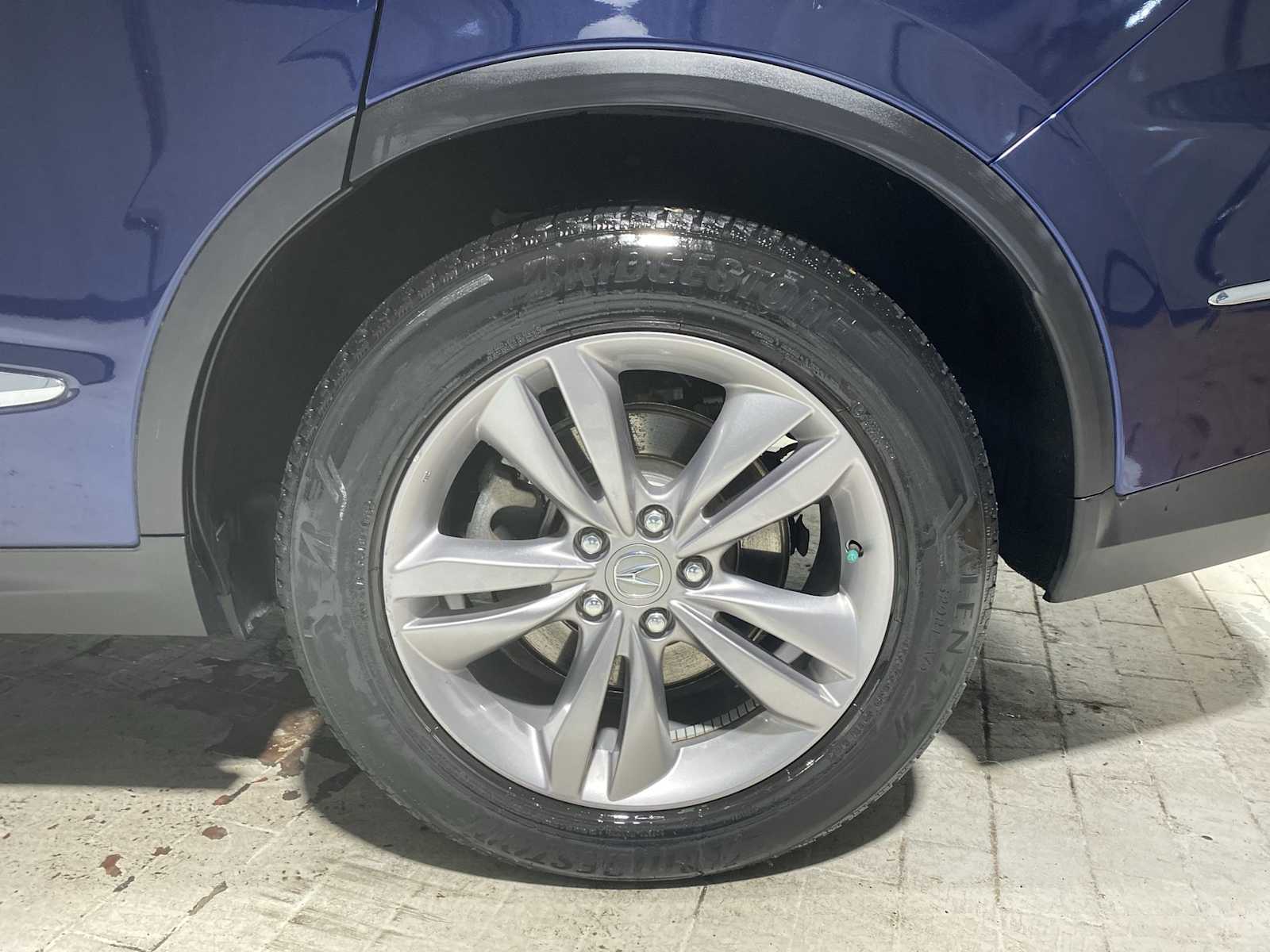 Thumbnail: 2023 Acura MDX - 8