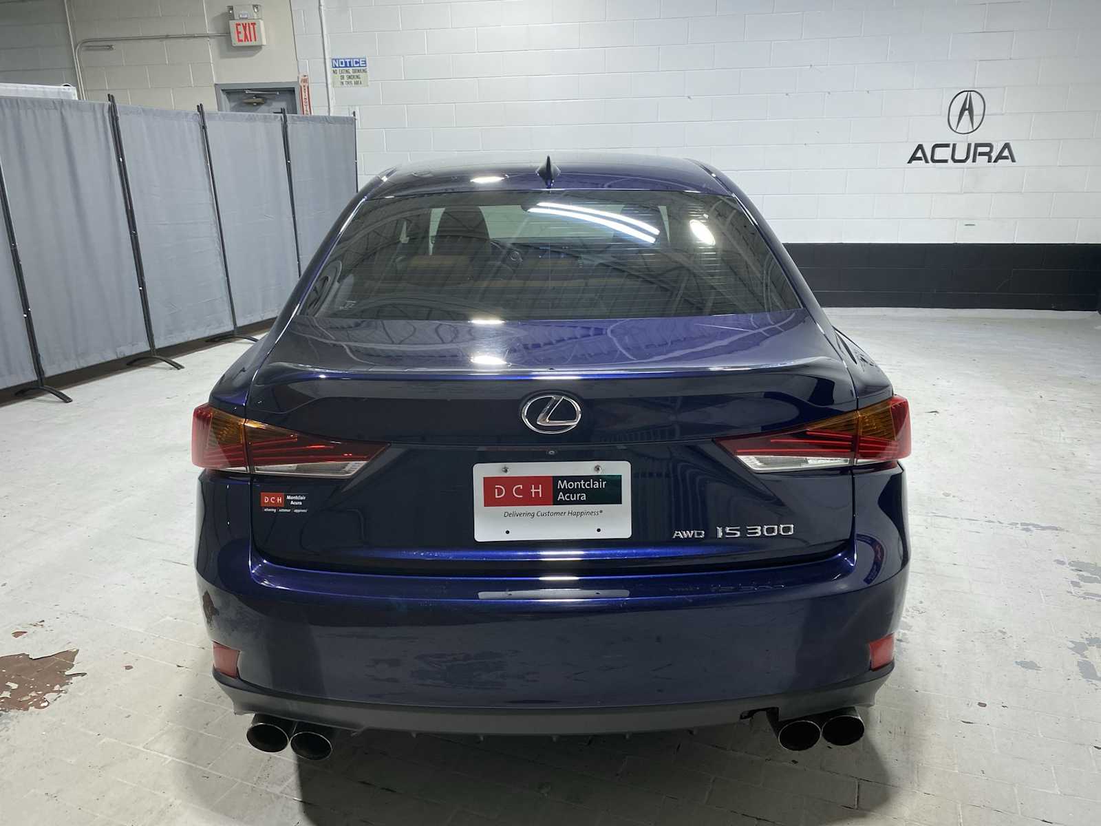 Thumbnail: 2017 Lexus IS - 5