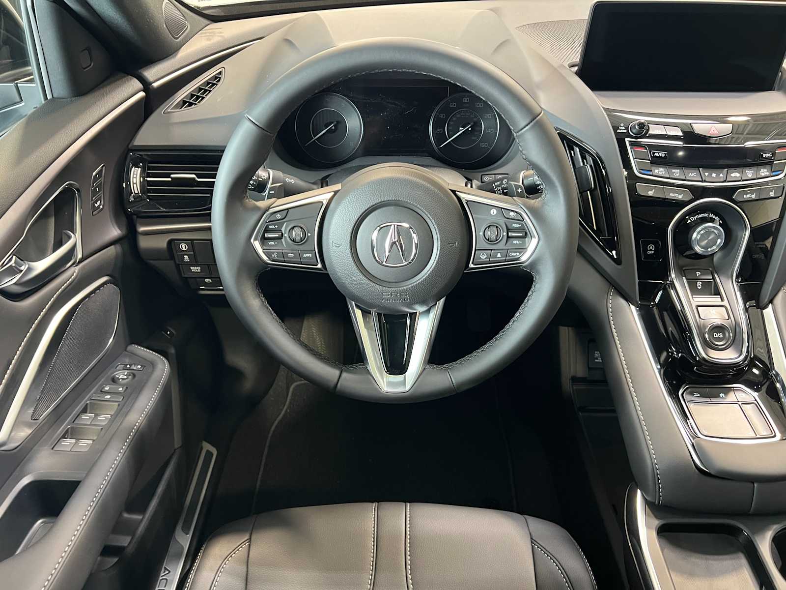 Thumbnail: 2025 Acura RDX - 15