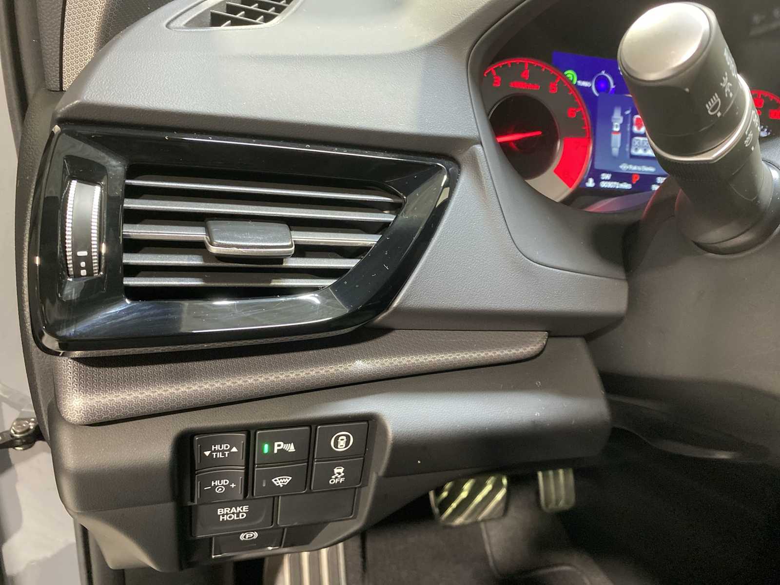 Thumbnail: 2025 Acura RDX - 24