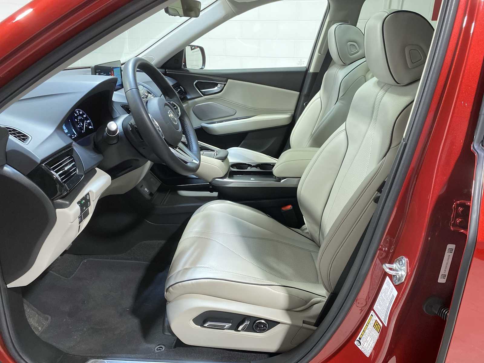 Thumbnail: 2025 Acura RDX - 2