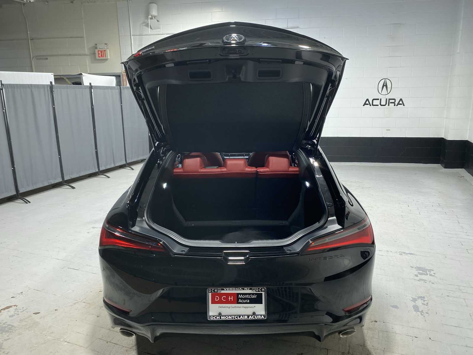 Thumbnail: 2023 Acura Integra - 19