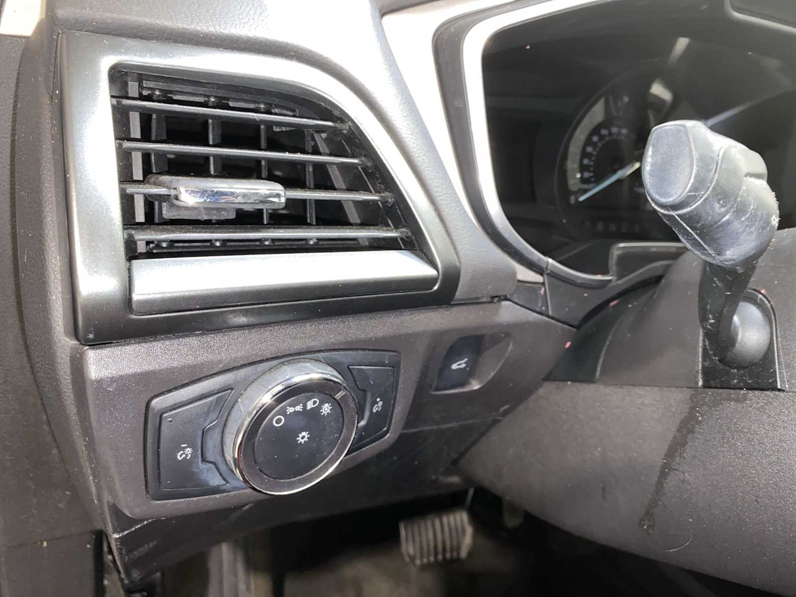 Thumbnail: 2014 Ford Fusion - 24