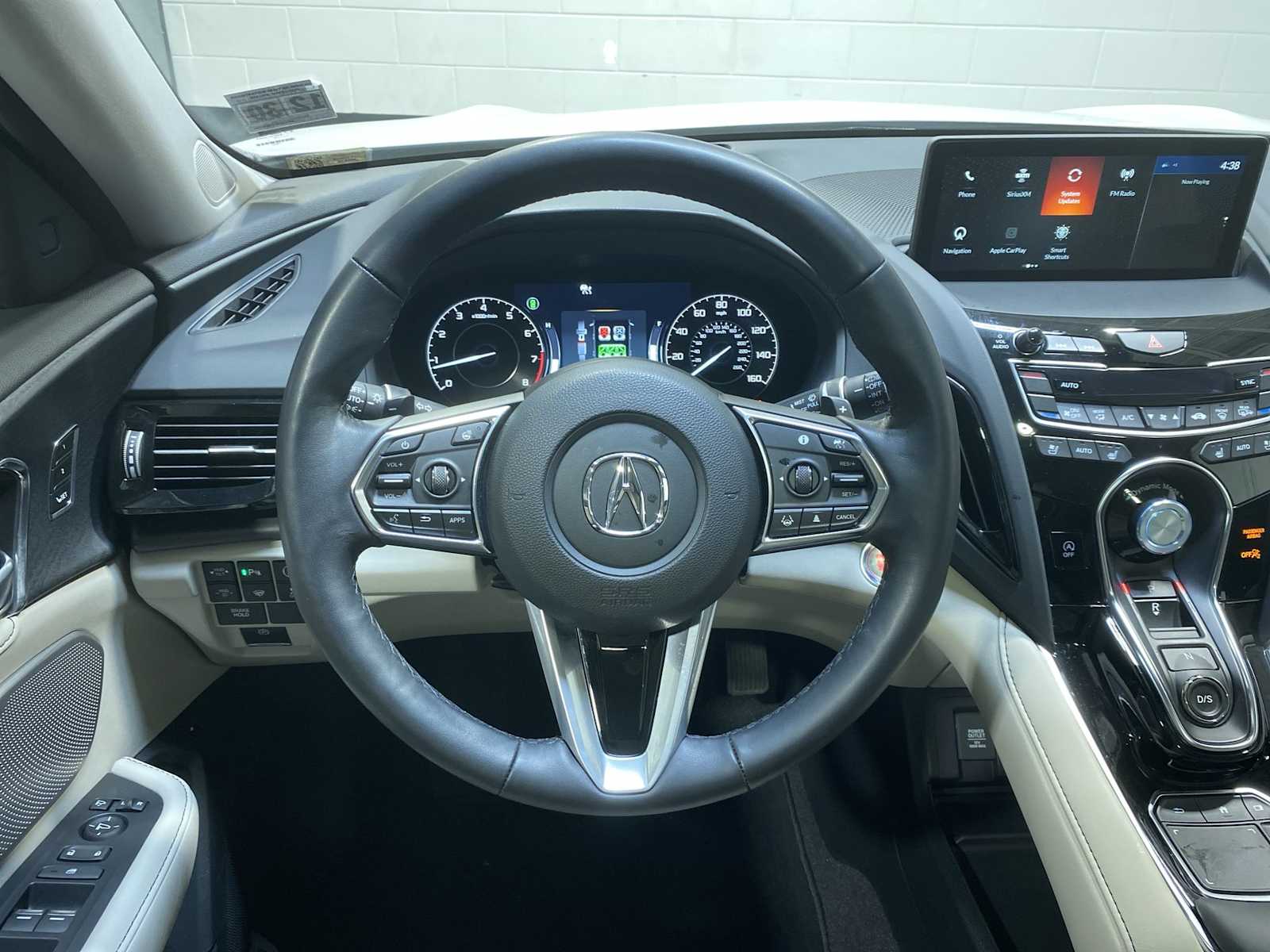 Thumbnail: 2025 Acura RDX - 15