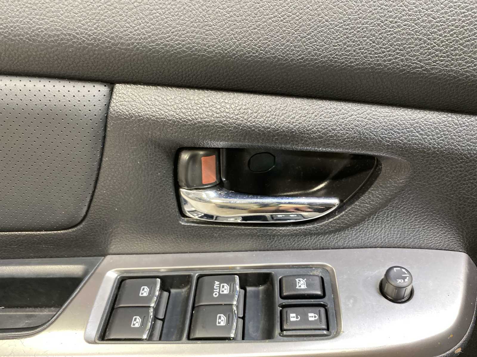 Thumbnail: 2015 Subaru XV Crosstrek - 23