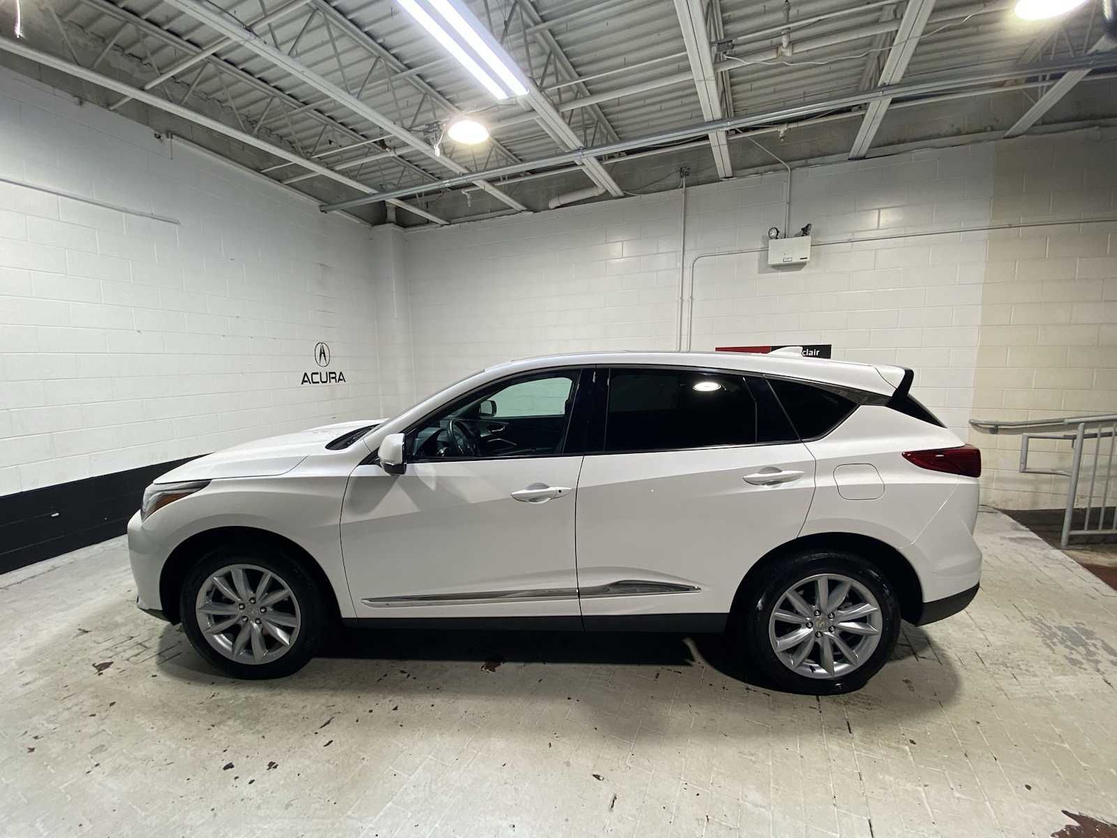 Thumbnail: 2023 Acura RDX - 3