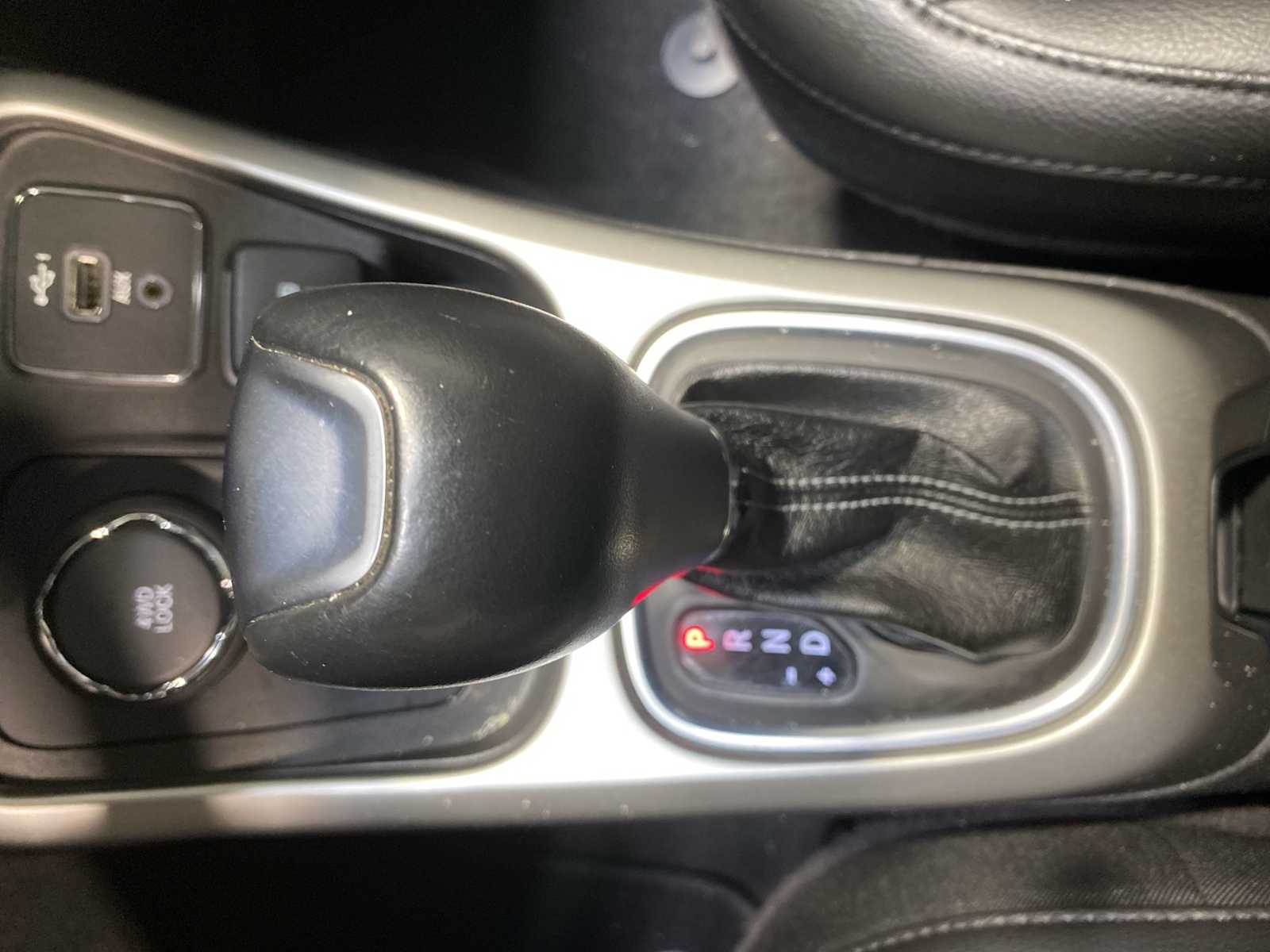 Thumbnail: 2020 Jeep Compass - 17