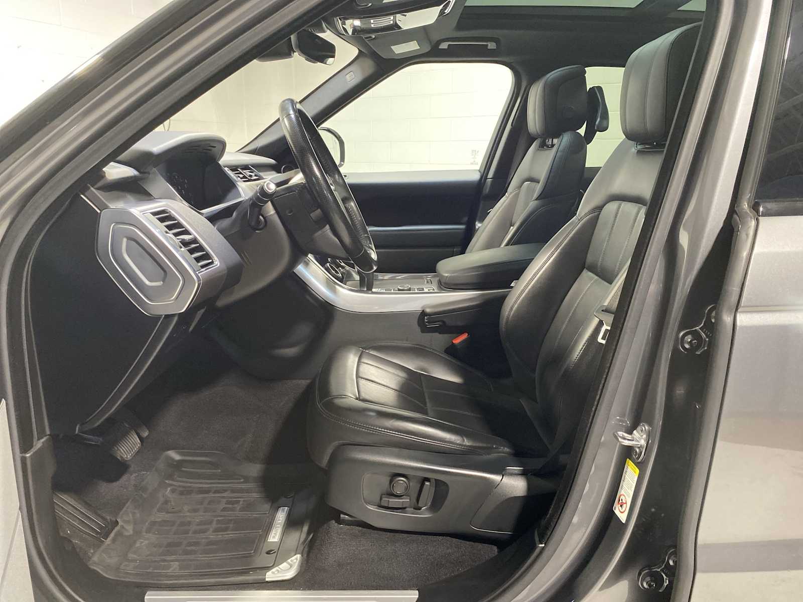 Thumbnail: 2018 Land Rover Range Rover Sport - 2