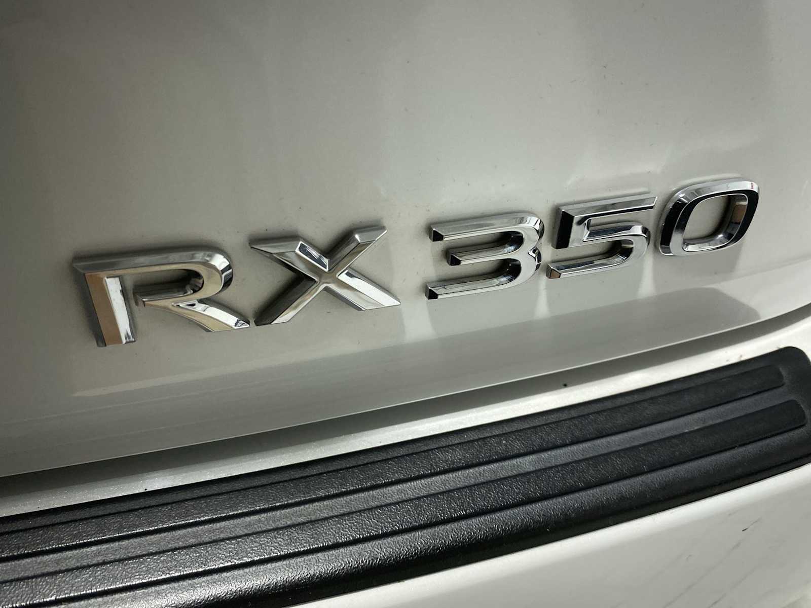 Thumbnail: 2020 Lexus RX - 7