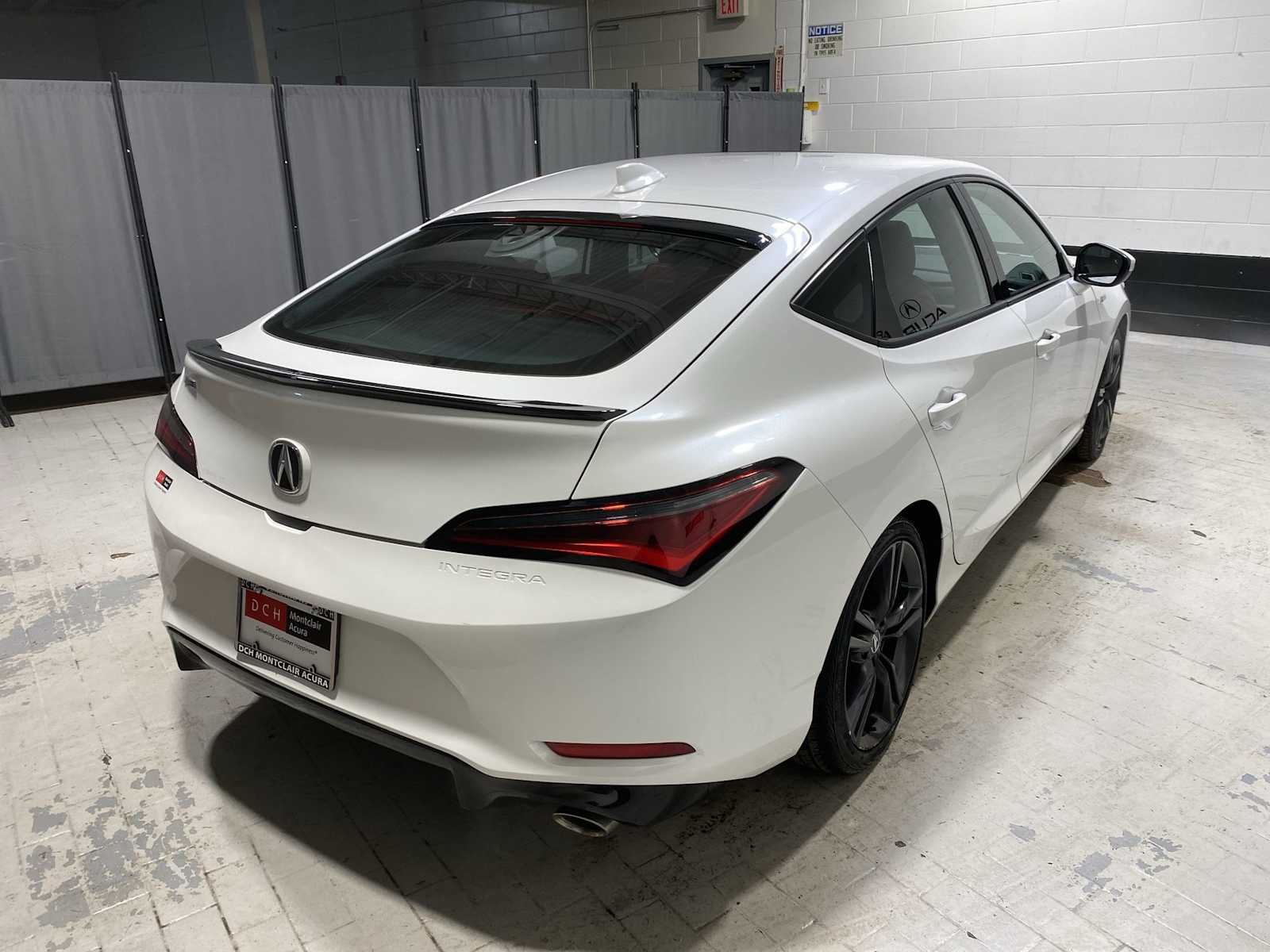 Thumbnail: 2024 Acura Integra - 26