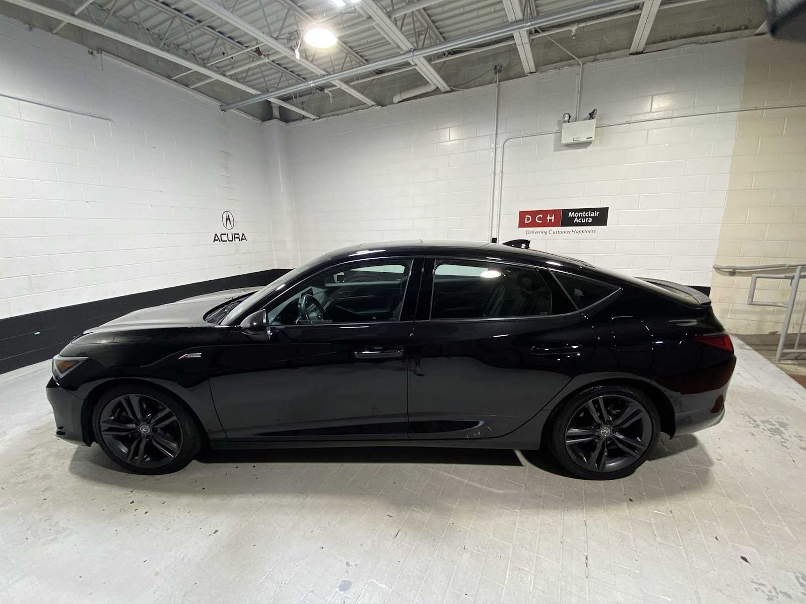 Thumbnail: 2023 Acura Integra - 3